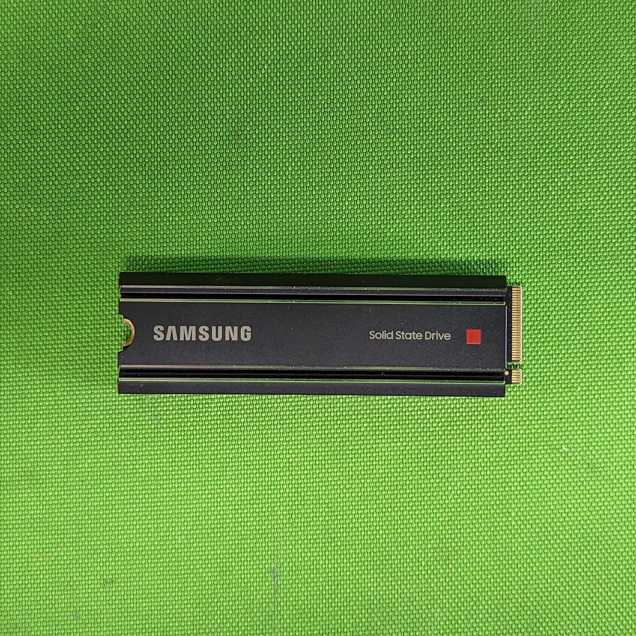 Lot of 2x Samsung 980 Pro 1TB NVME Solid State Drive with Heatsink PCIE 4.0 SSD