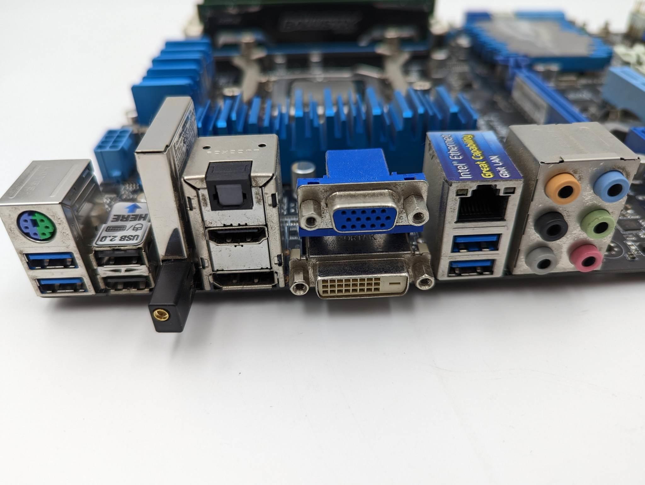 Asus P8Z77-V Motherboard Kit w/ i7-3770, 8gb ram, and CM Hyper 212!
