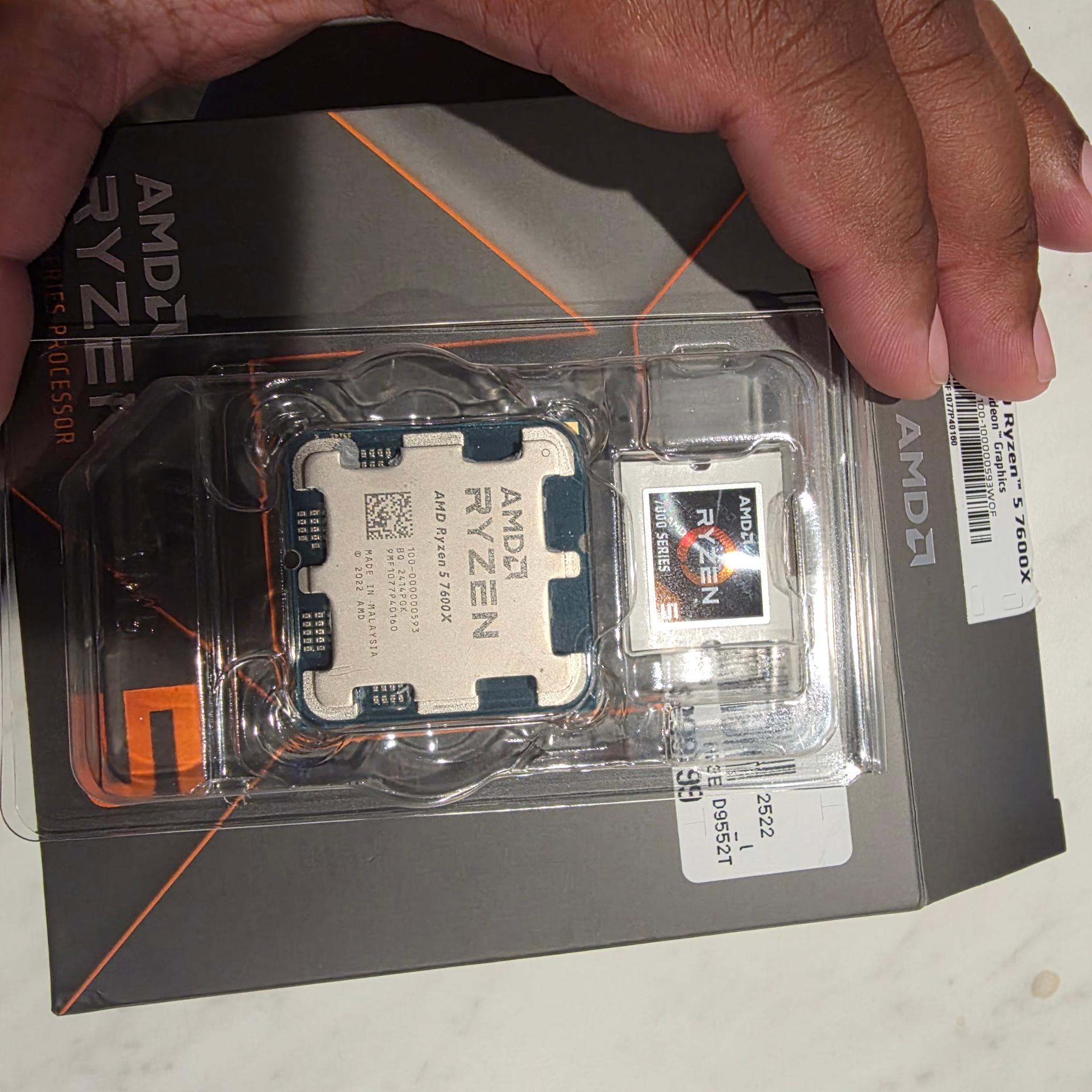 AMD Ryzen 5 7600X