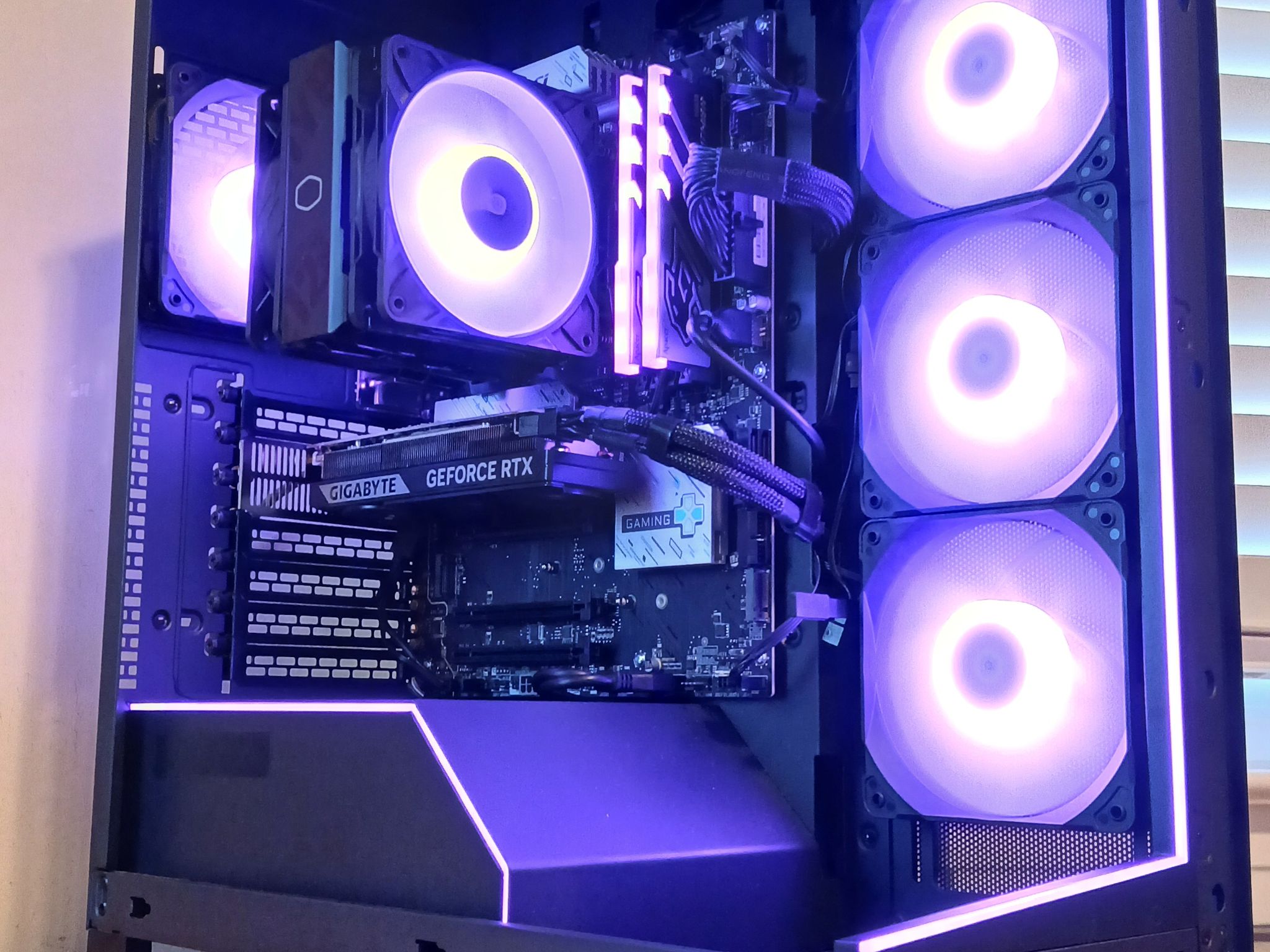 RTX 5060 | 32GB DDR5 | Ryzen 5 9600X | 1TB NVME | Win 11 PRO | Wi-Fi 7 | GAMING PC for 1080/1440P