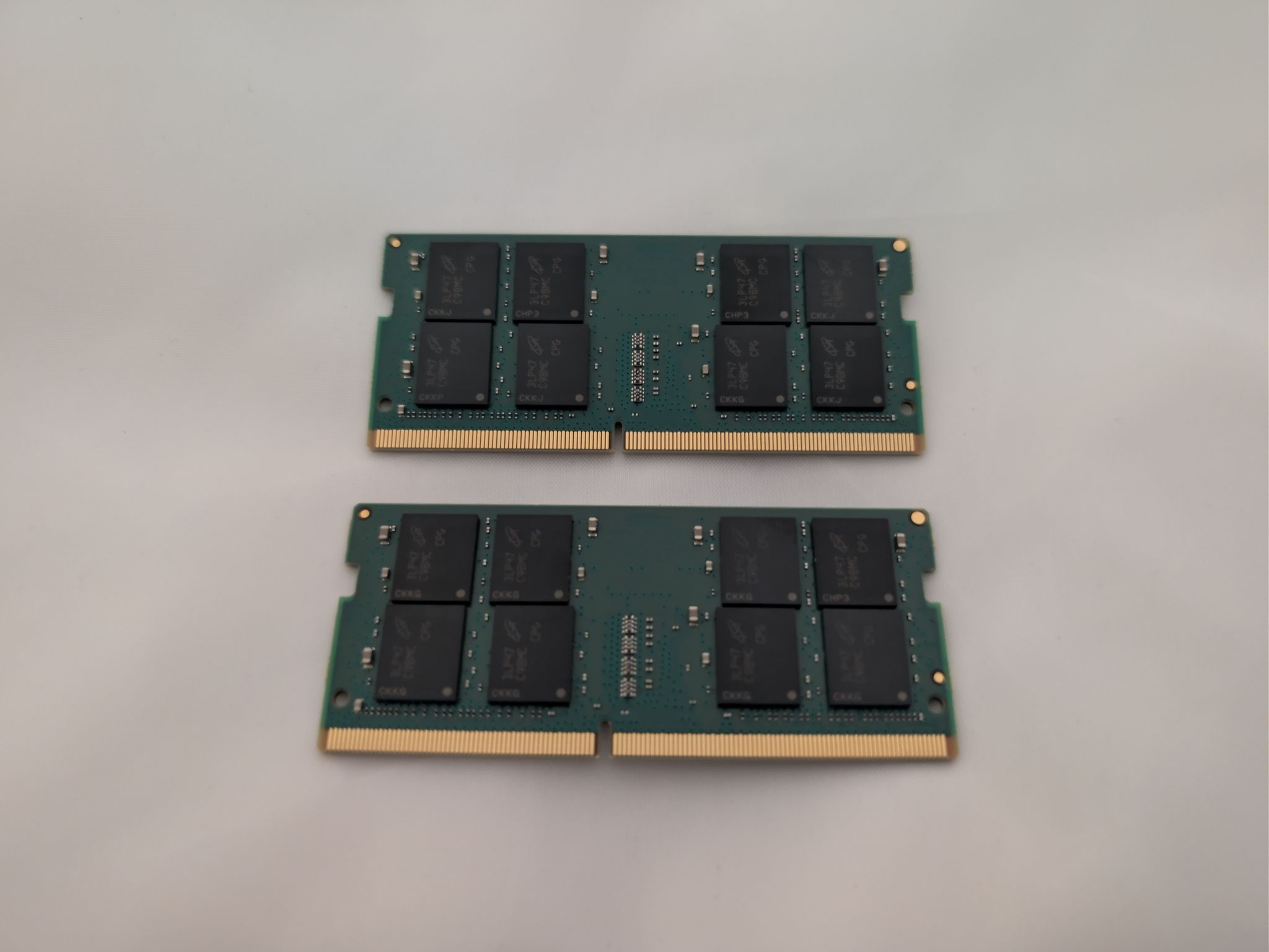 Crucial 32GB (2 x 16GB) 260-Pin SO-DIMM DDR4 3200 (PC4 25600) Laptop RAM Memory - CT16G4SFRA32A