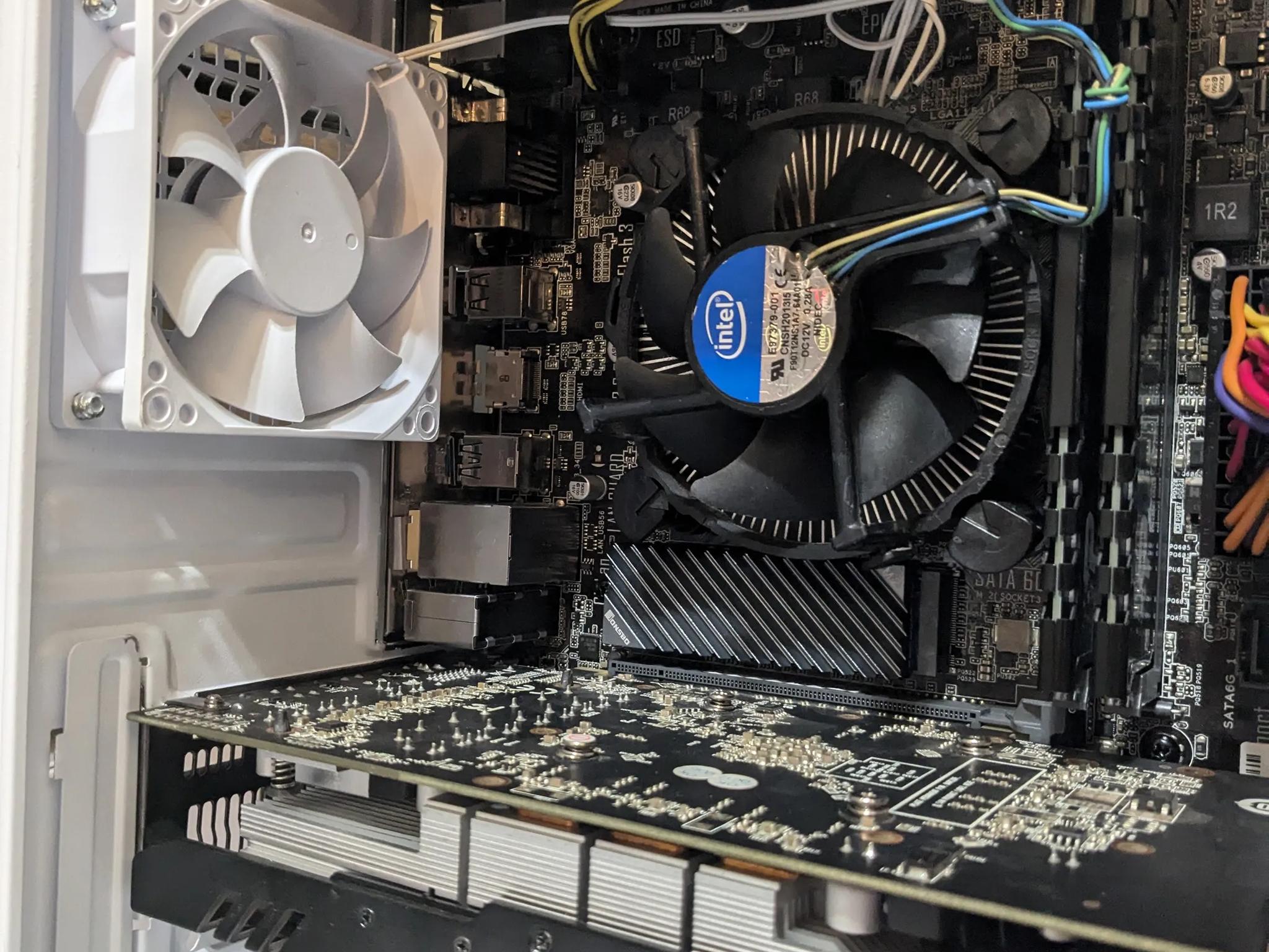 Simple and Small - i5-6500, RX 570 8GB, 16GB RAM, 480GB SSD, Win10