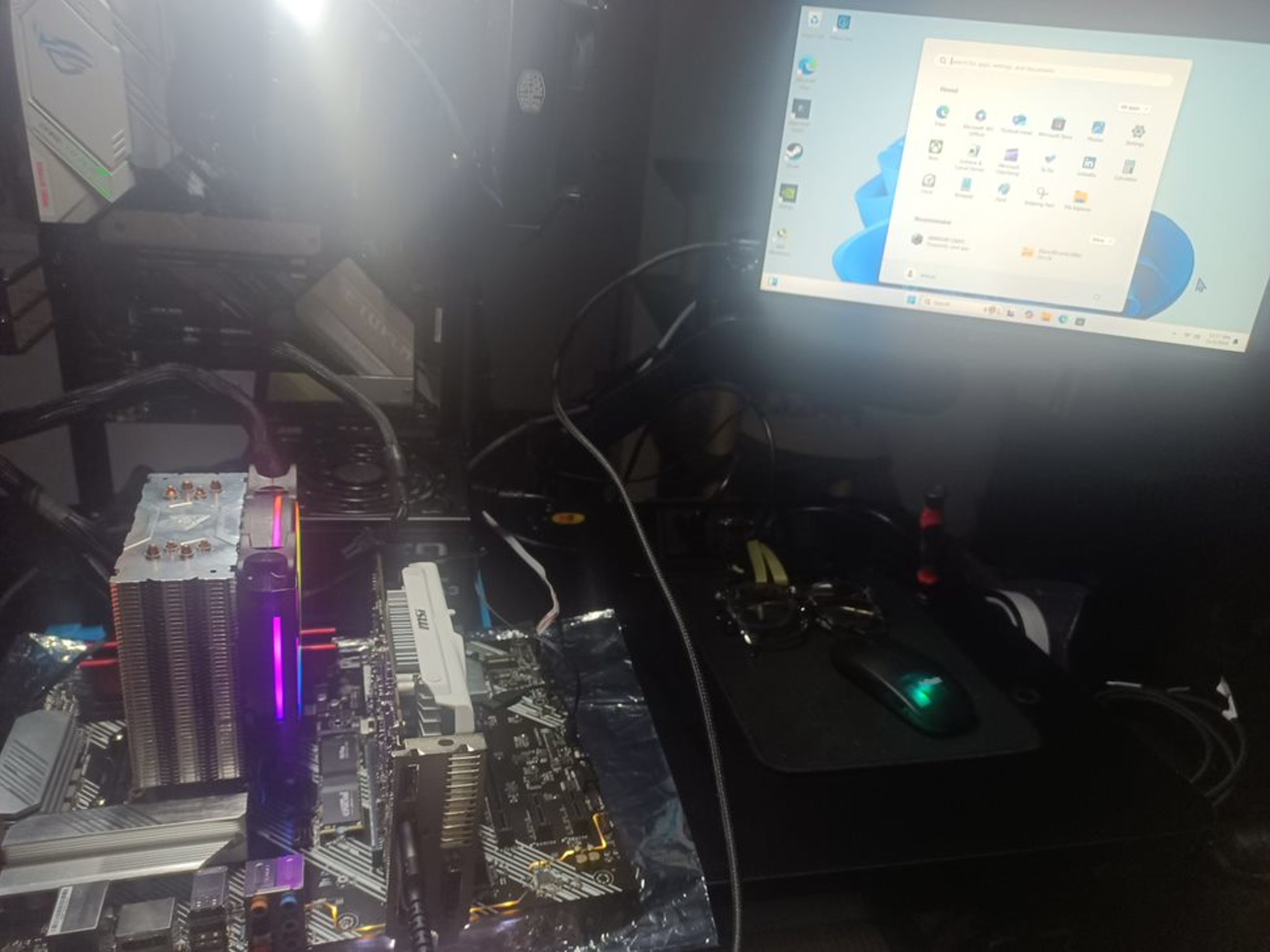 Combo Asus B550-Plus/ Ryzen 5 2600 W\ 16GB TForce DDR4 3200Mhz CL18 and 1 TB Crucial P3 M.2