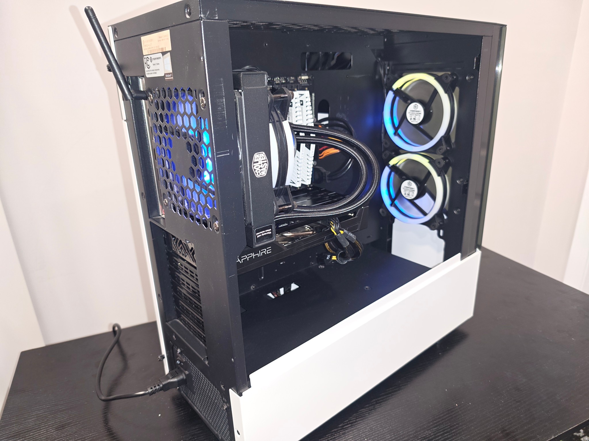 Budget mid ranged 1080p/1440p amd gaming pc!