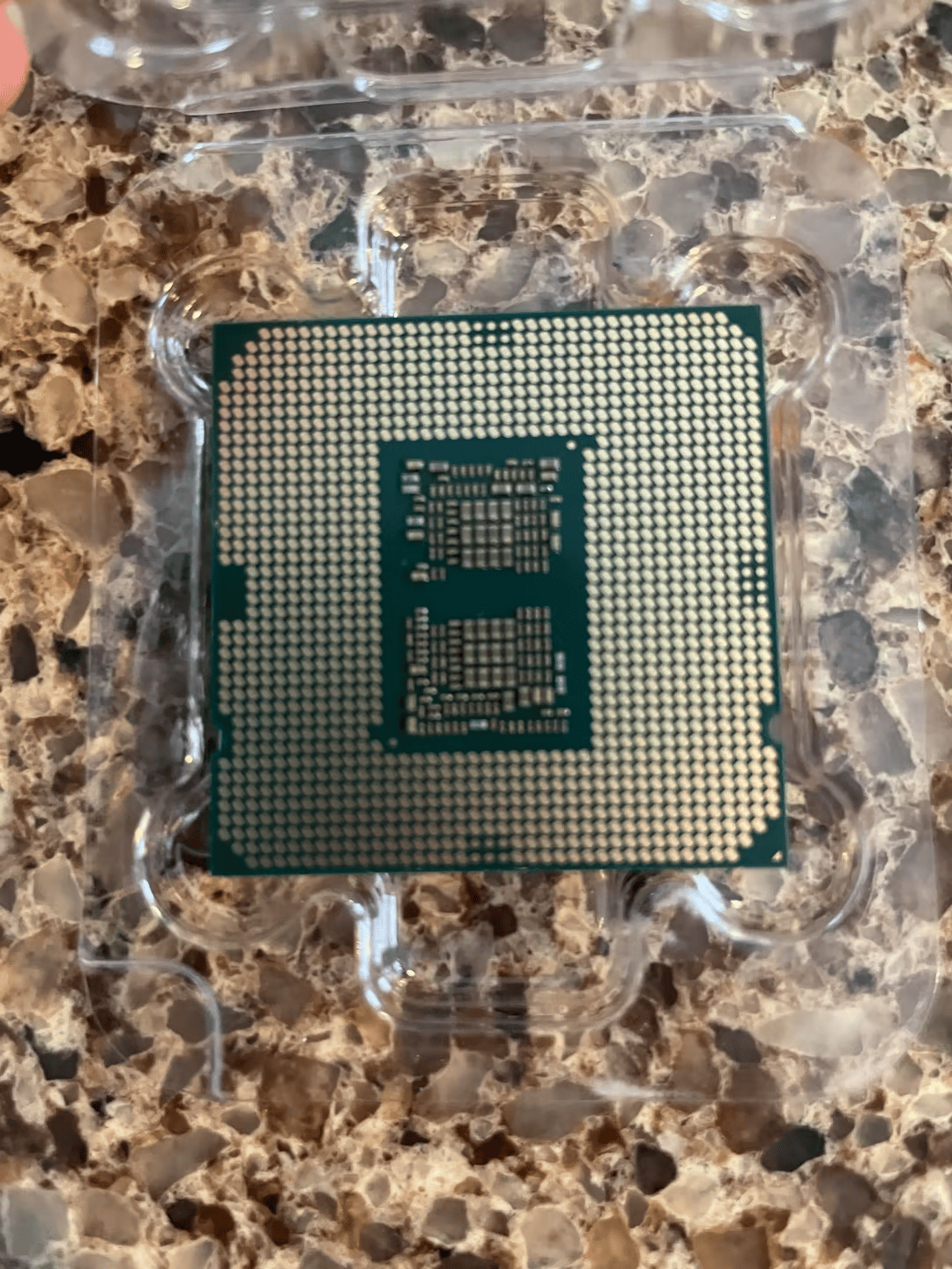 i7 10700F