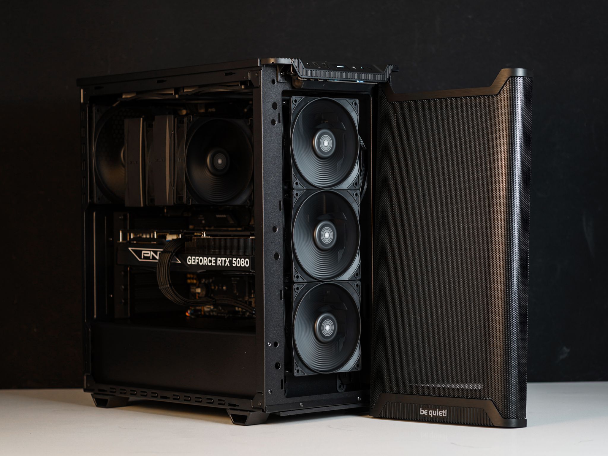 Graphite | 32 dBA | High end Gaming PC | RTX 5080 | Ryzen 9700X | 64GB DDR5 | 4TB NVMe |