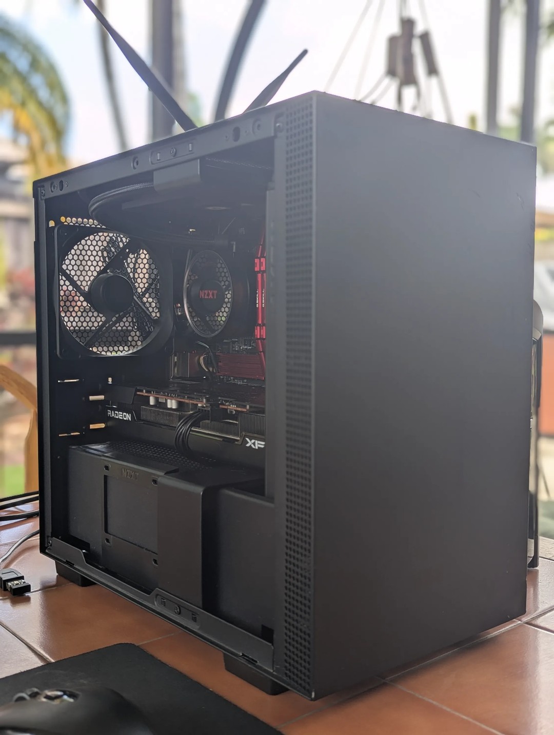 Obsidian Flame - ITX Build i7 9700k, RX 6600 XT, 16GB RAM, 512GB