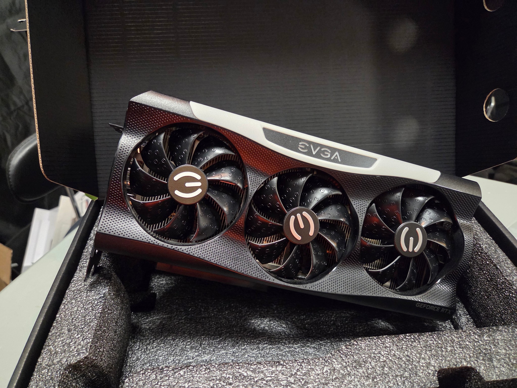 EVGA FTW3 ULTRA GAMING GeForce RTX 3070 Ti