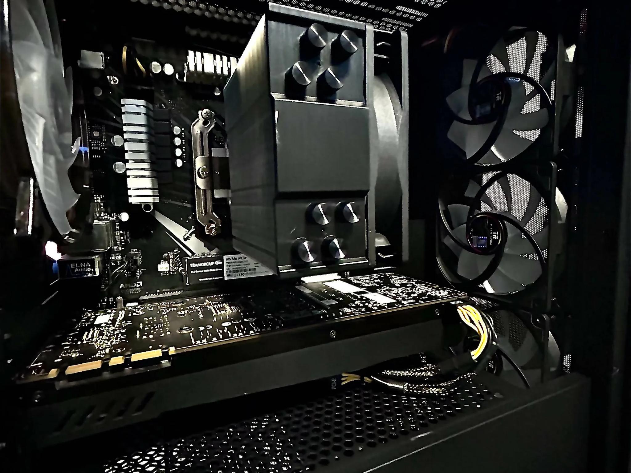 GTX 1070 / Ryzen 3 2200g / 16gb 3200MHz / 512GB NVMe Gen 3 Gaming Pc