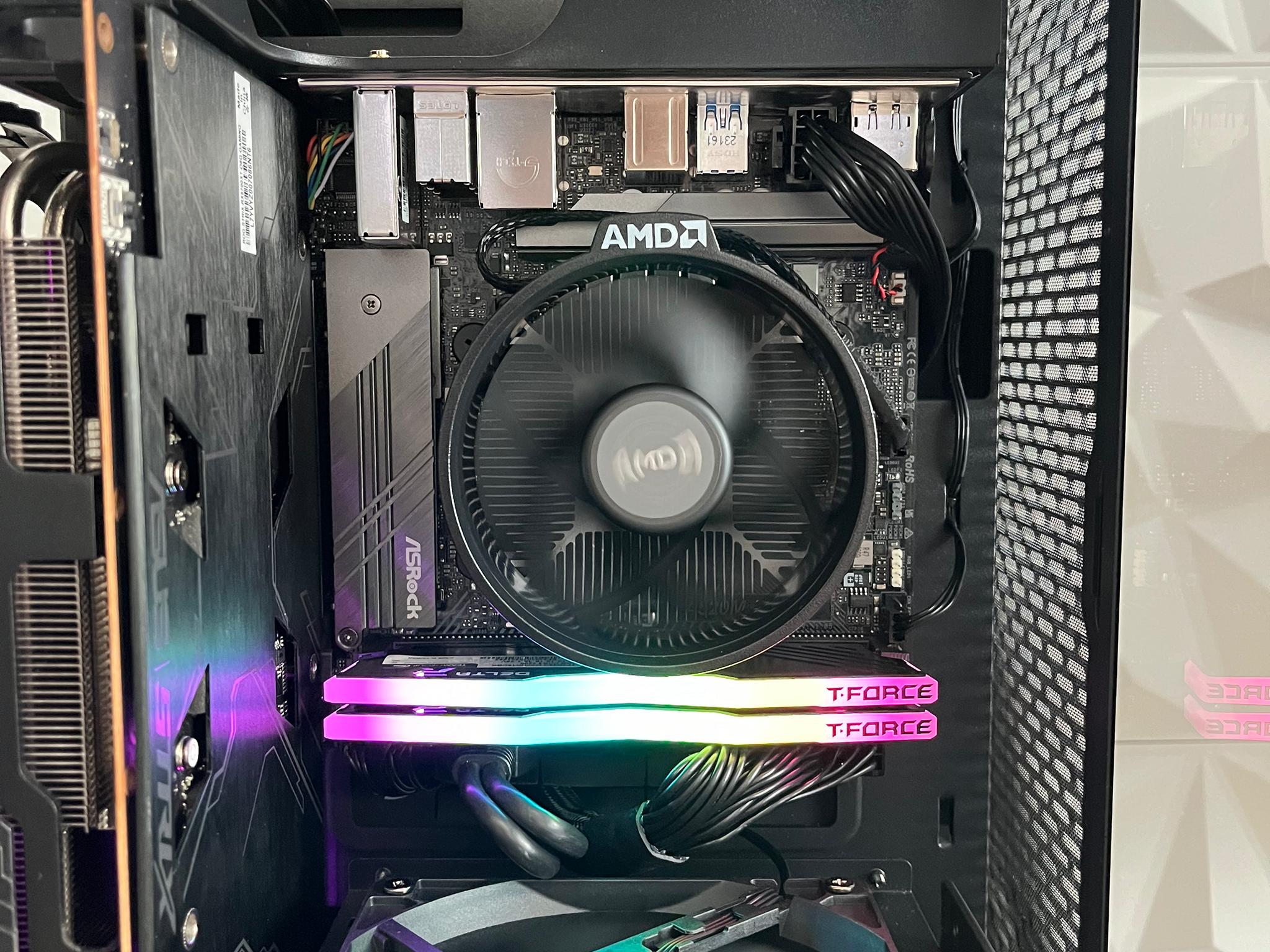 "KNIGHT" CUSTOM PC | RYZEN 5 3600 | RX 5700XT | RAM DDR4 16GB | WIN 11 PRO | PURE PERFORMANCE