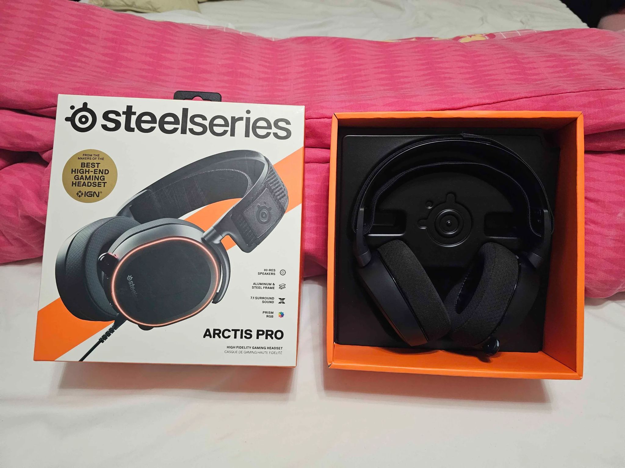SteelSeries Arctic Pro Headset