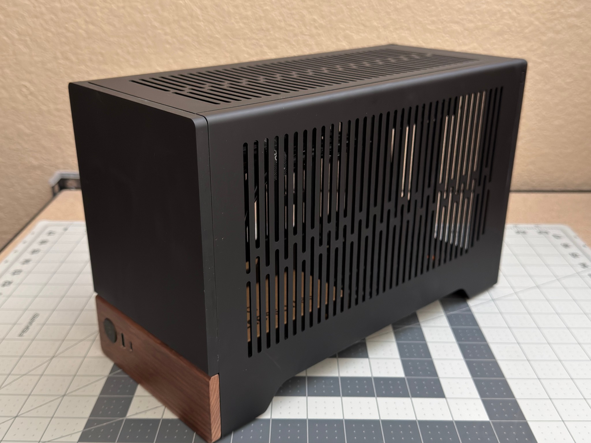 Fractal Design - Terra