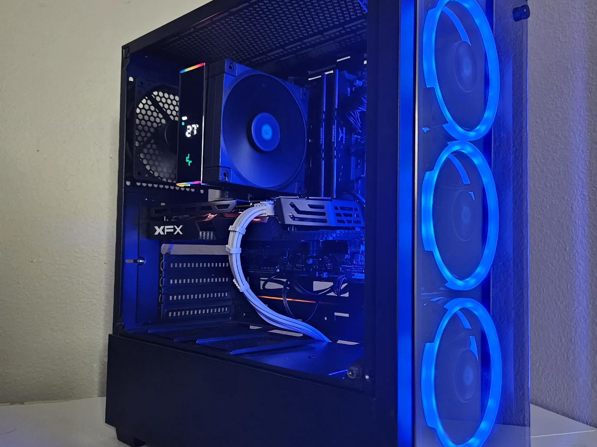Gaming pc | ryzen 5 | Rx 580| 16gb ram | wifi | WIN 11