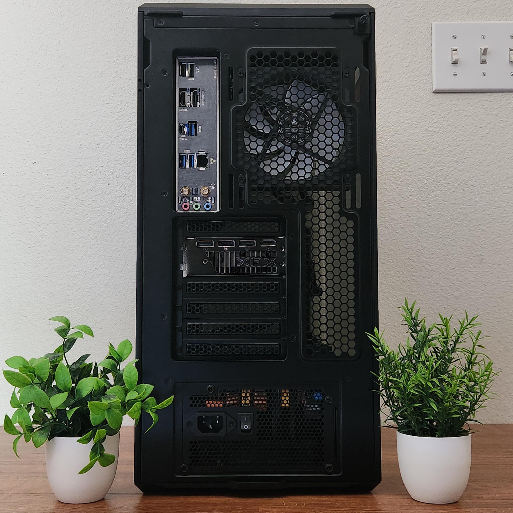 RX 7900 GRE | i7 11700F | 16GB RAM | 1TB SSD | WiFi + BT | WINDOWS 11 Pro