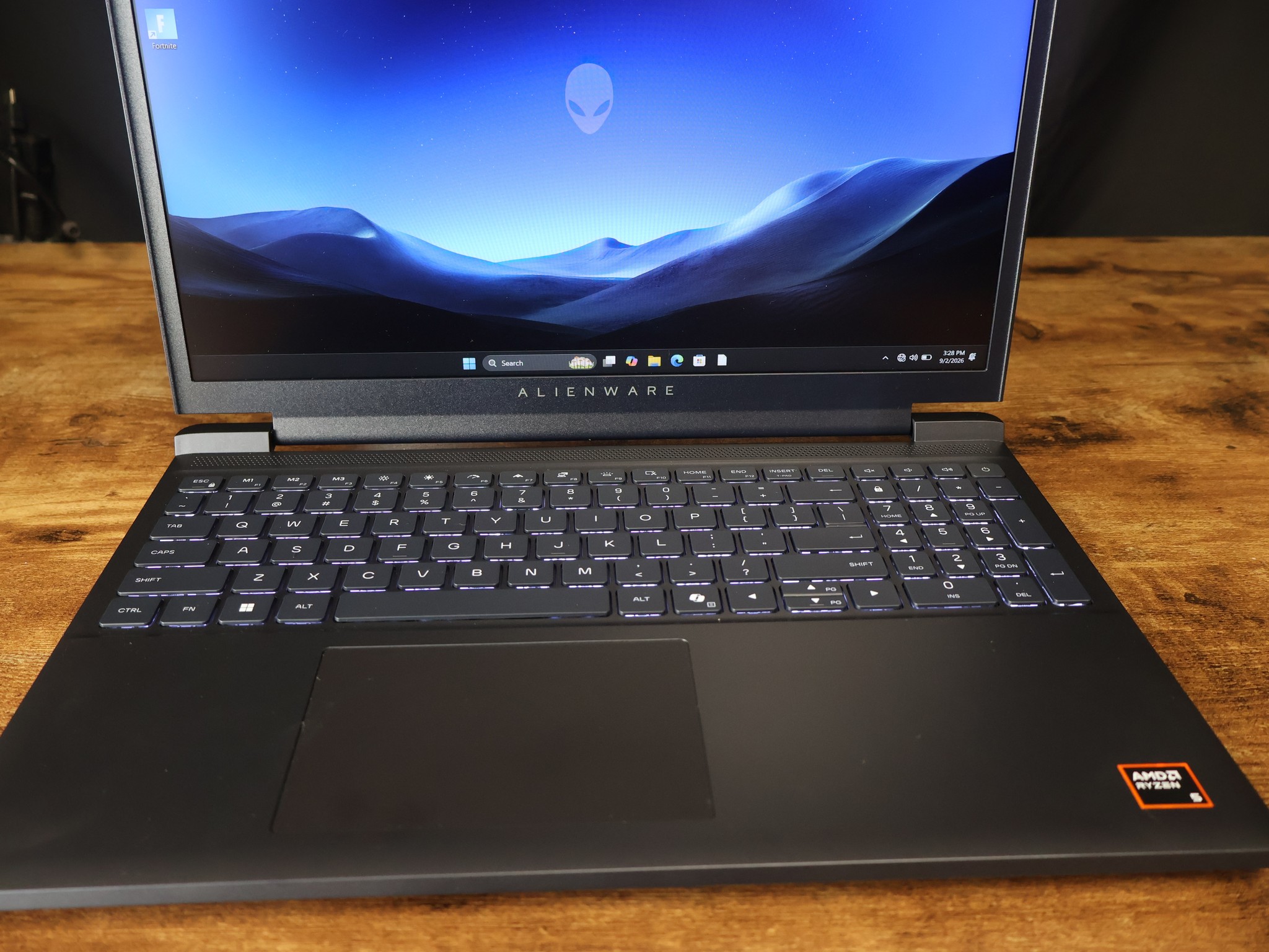 Gaming Laptop Alienware R5 15.3inch l Ryzen 5 7235H l 16GB DDR5 l RTX 4050 l 500GB