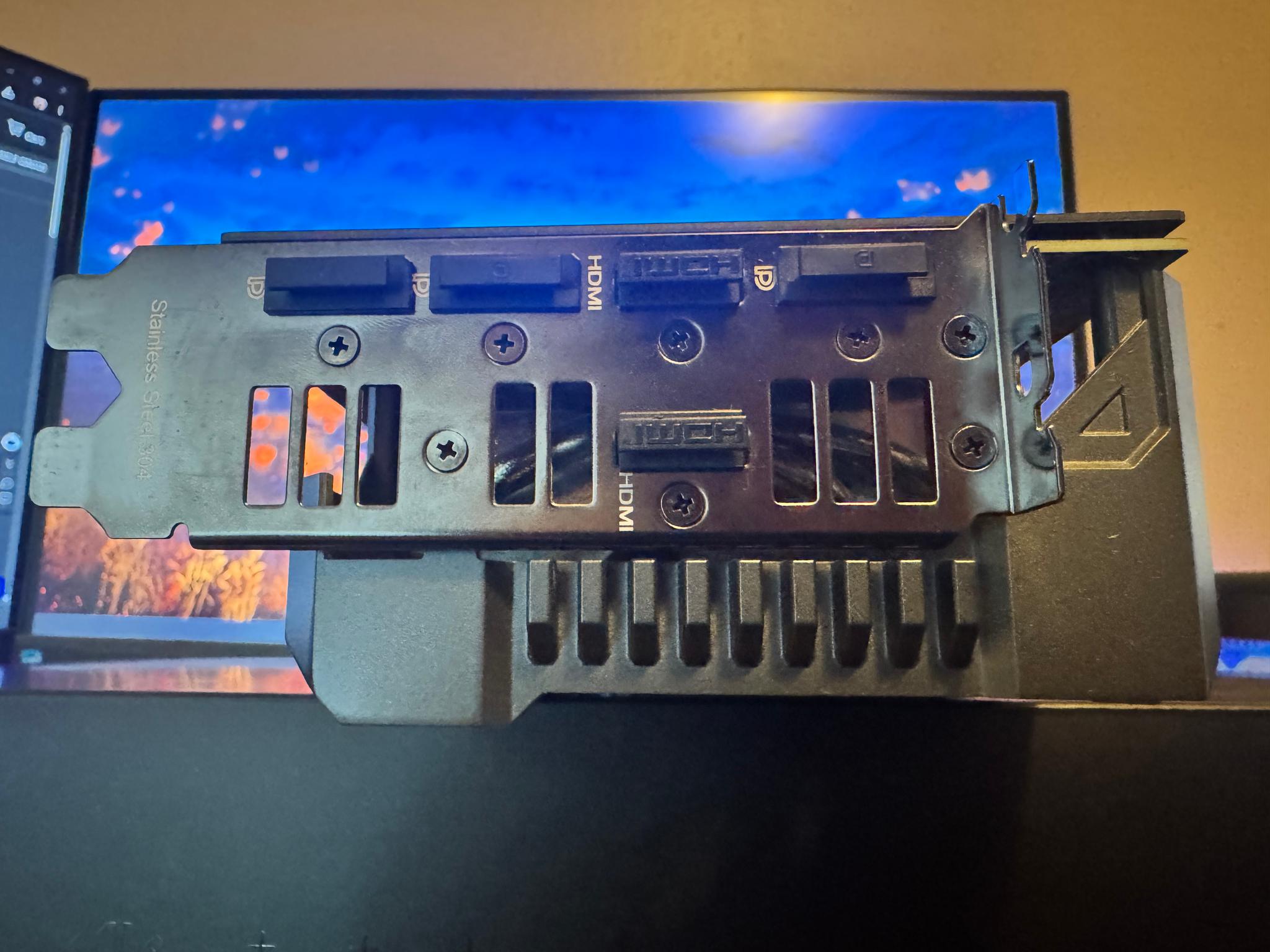 ASUS TUF GAMING GeForce RTX 4070 Ti SUPER - Image 5
