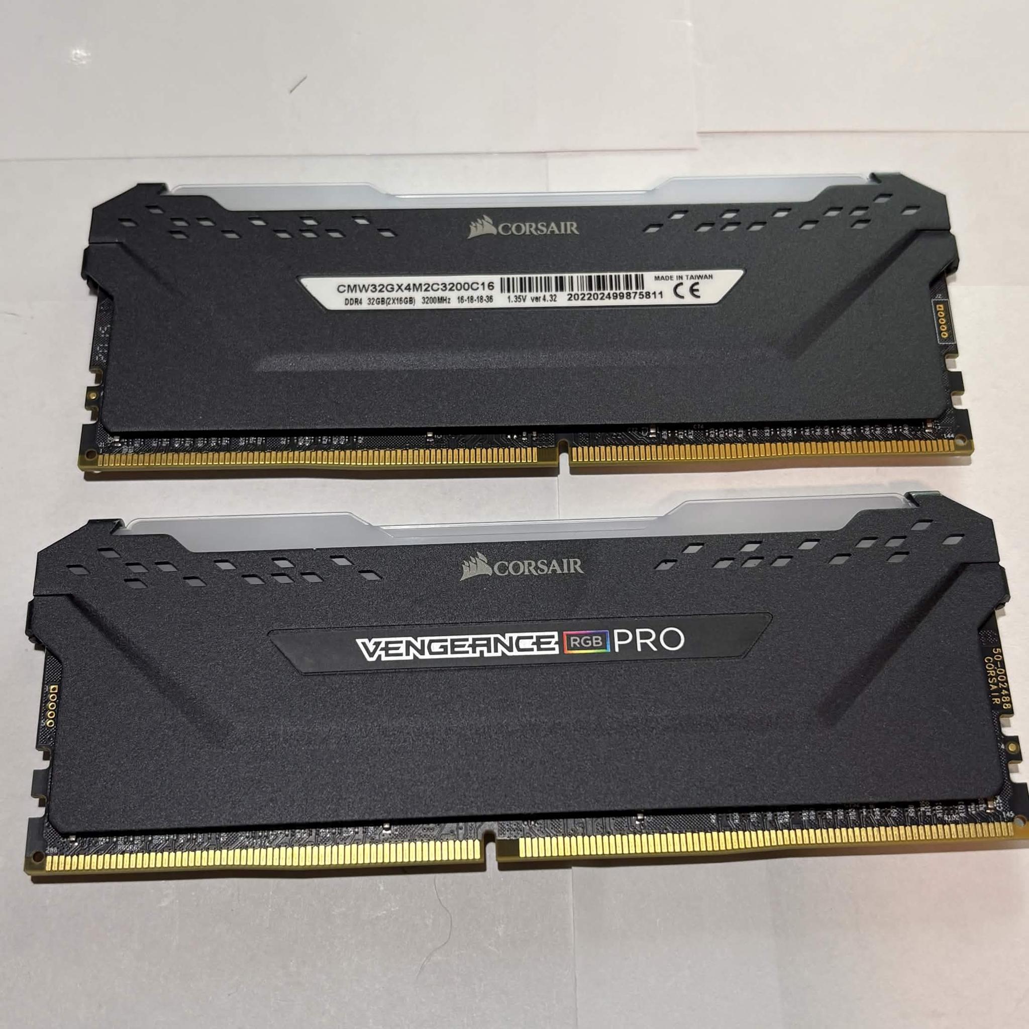 Corsair Vengeance RGB Pro 32GB (2x16GB) DDR4-3200 CL16 Memory Kit