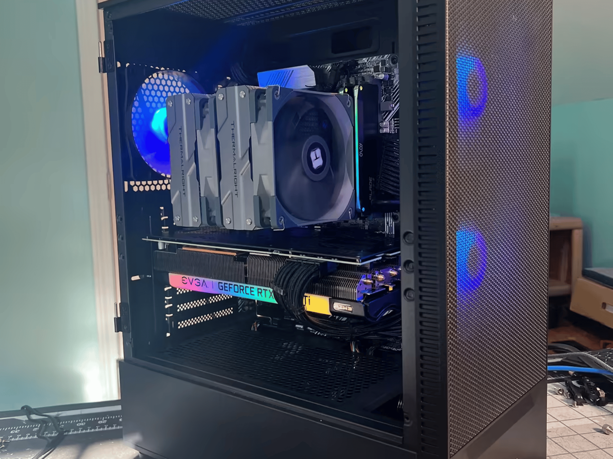 "The Bouncer" RTX 3070ti Ryzen 5800x PC