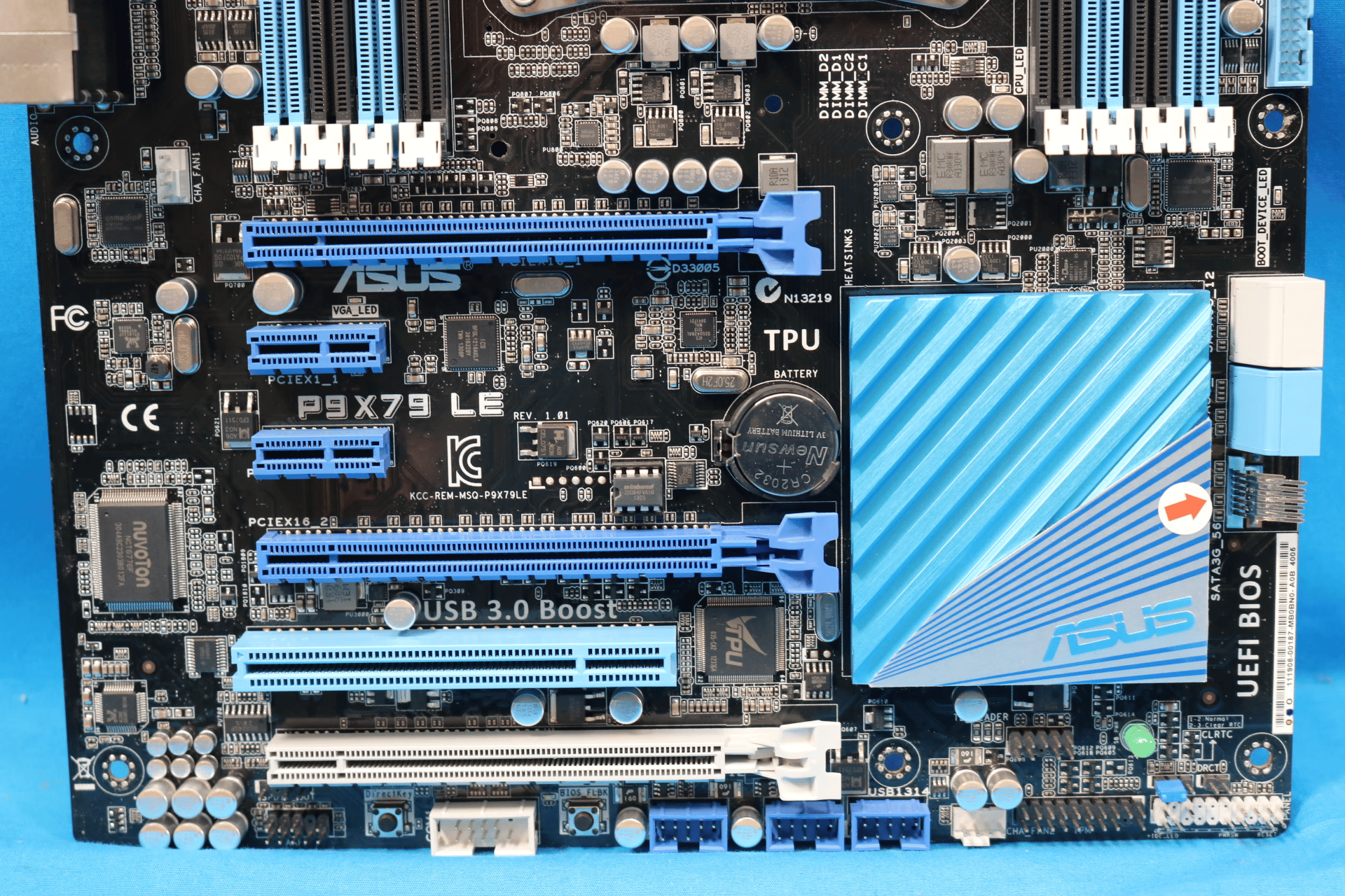 *READ* ASUS P9X79 LE Intel Socket LGA2011 X79 DDR3 ATX Desktop Motherboard & I/O Shield