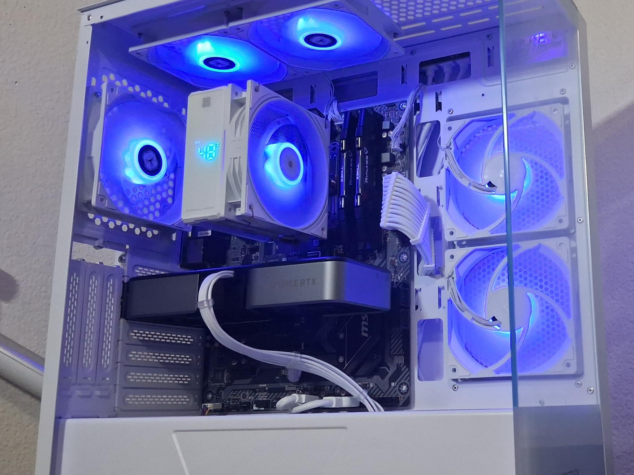 UDGX Signature Series – Ryzen 7 + RTX 3070 FE | White ARGB | Windows 11 Ready