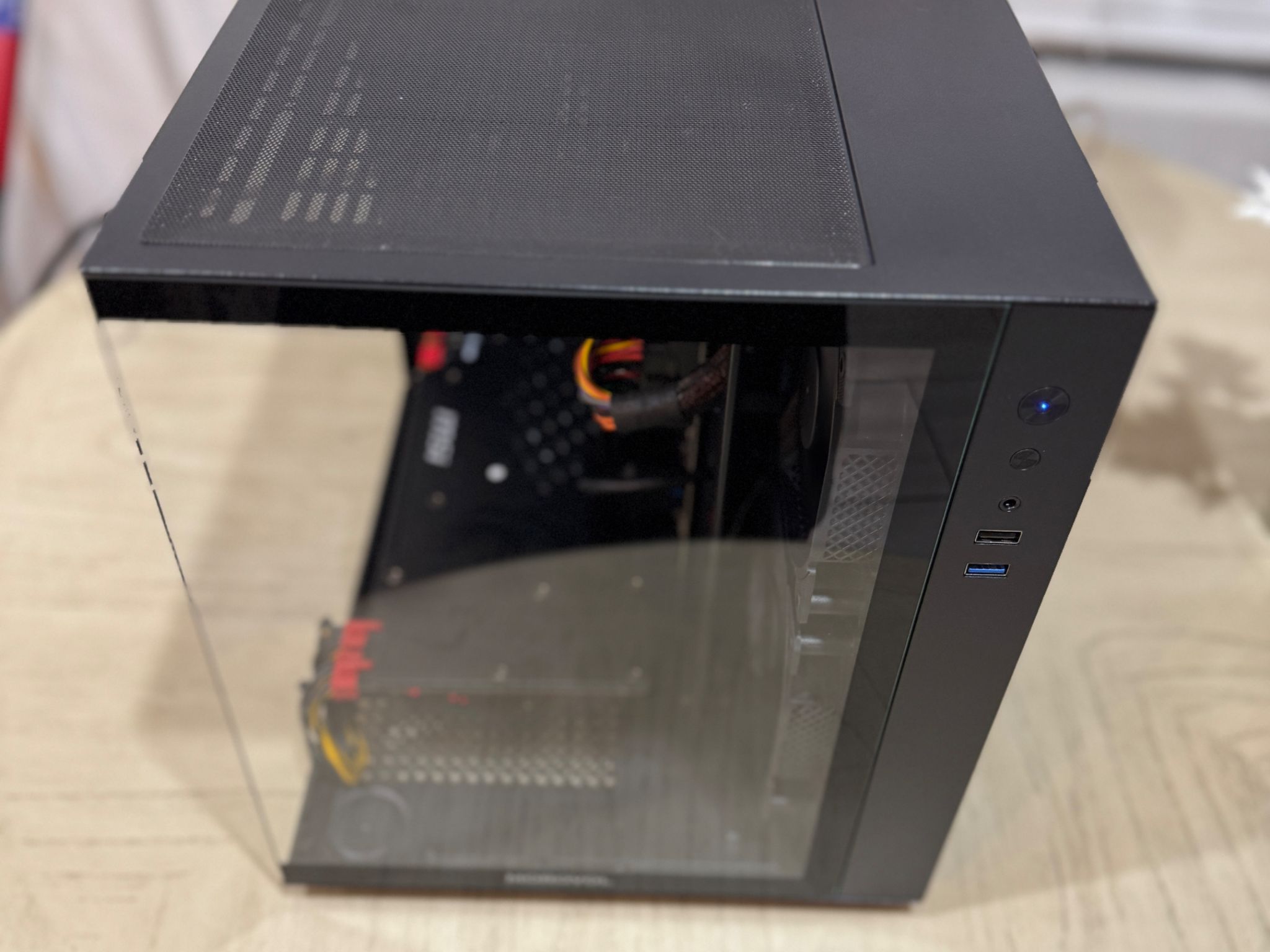 Awesome competitive gaming pc - GeForce 1070 8 GB / 16 GB / 500 GB SSD /