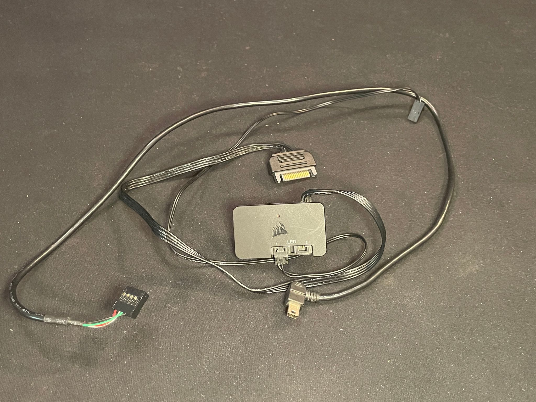 Corsair RGB Lighting Controller Hub with Cables cl-9011109-WW