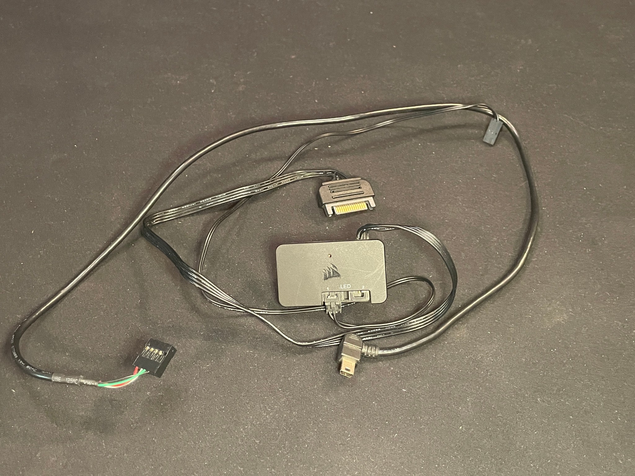 Corsair RGB Lighting Controller Hub with Cables cl-9011109-WW