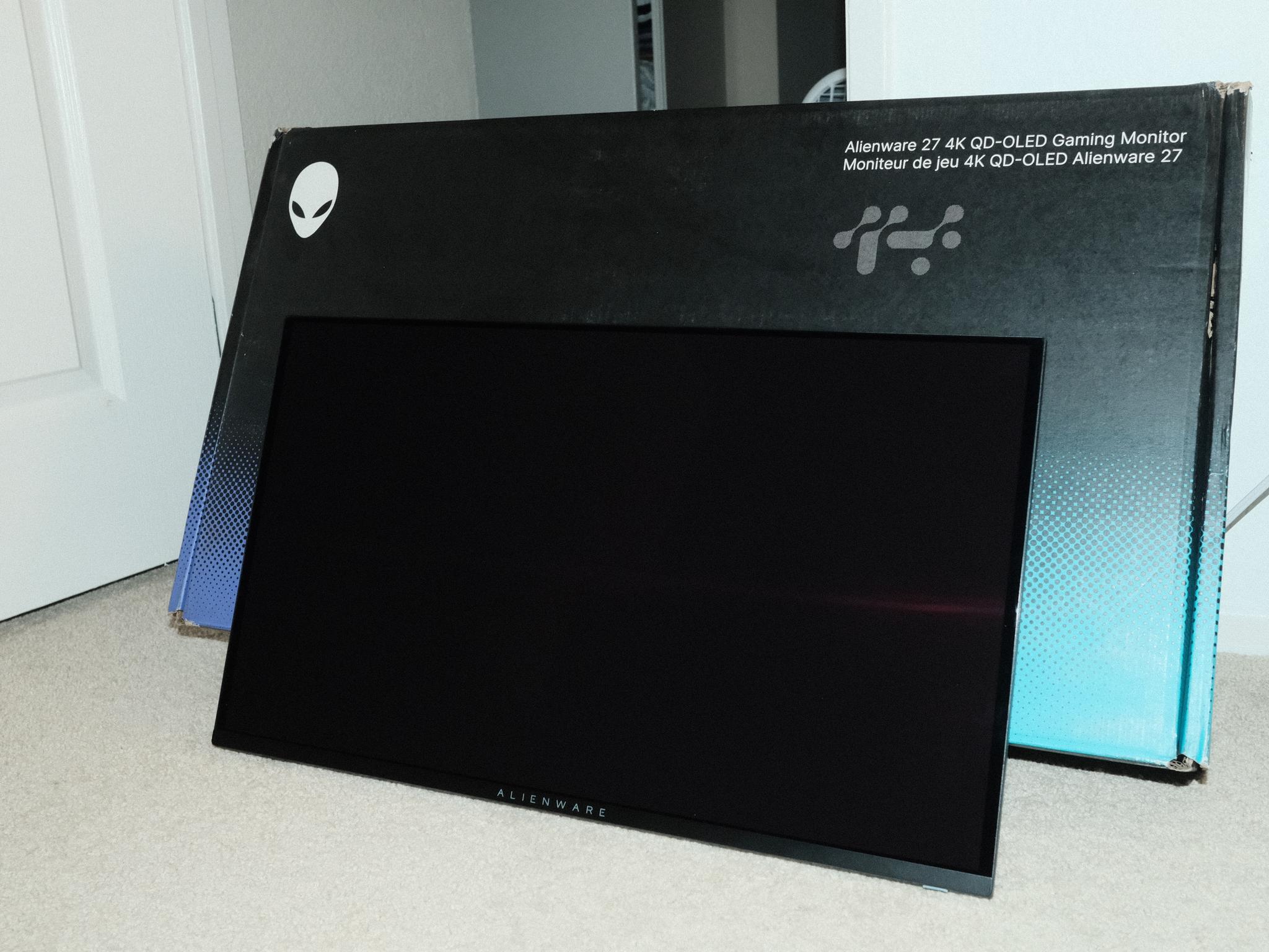 Dell Alienware 27 inch QD-OLED 4K 240Hz monitor AW2725Q - lightly used with original box