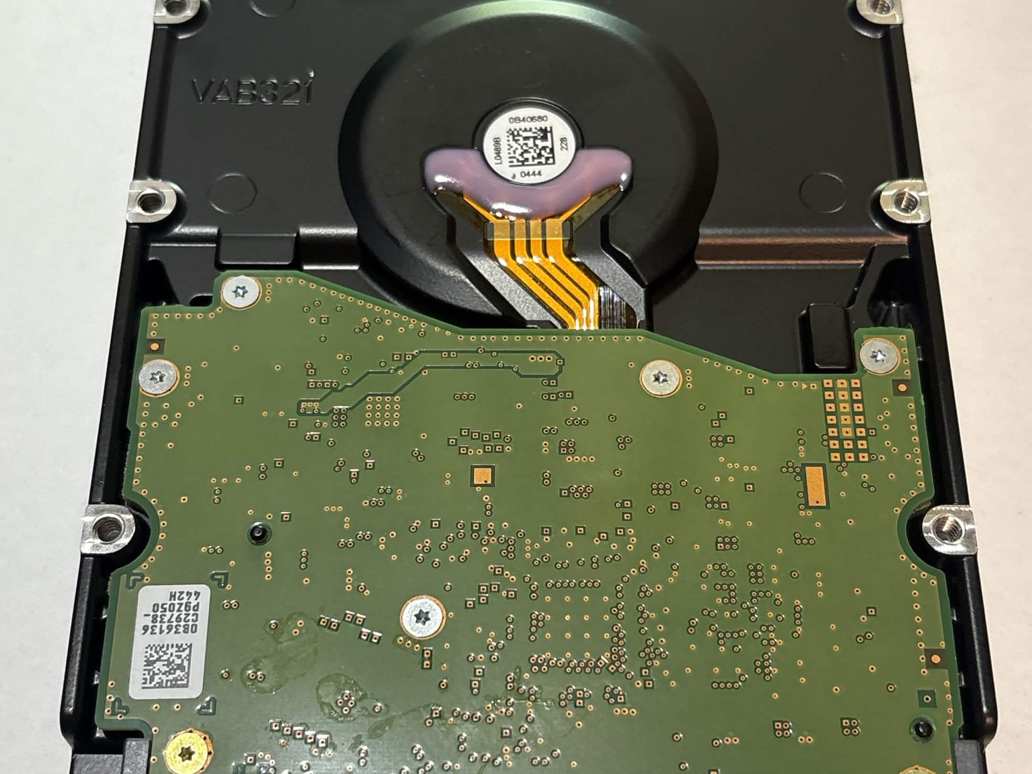 WD Gold 4TB WD4003FRYZ 7200RPM SATA Enterprise HDD – 30,250 Hours – SMART Good