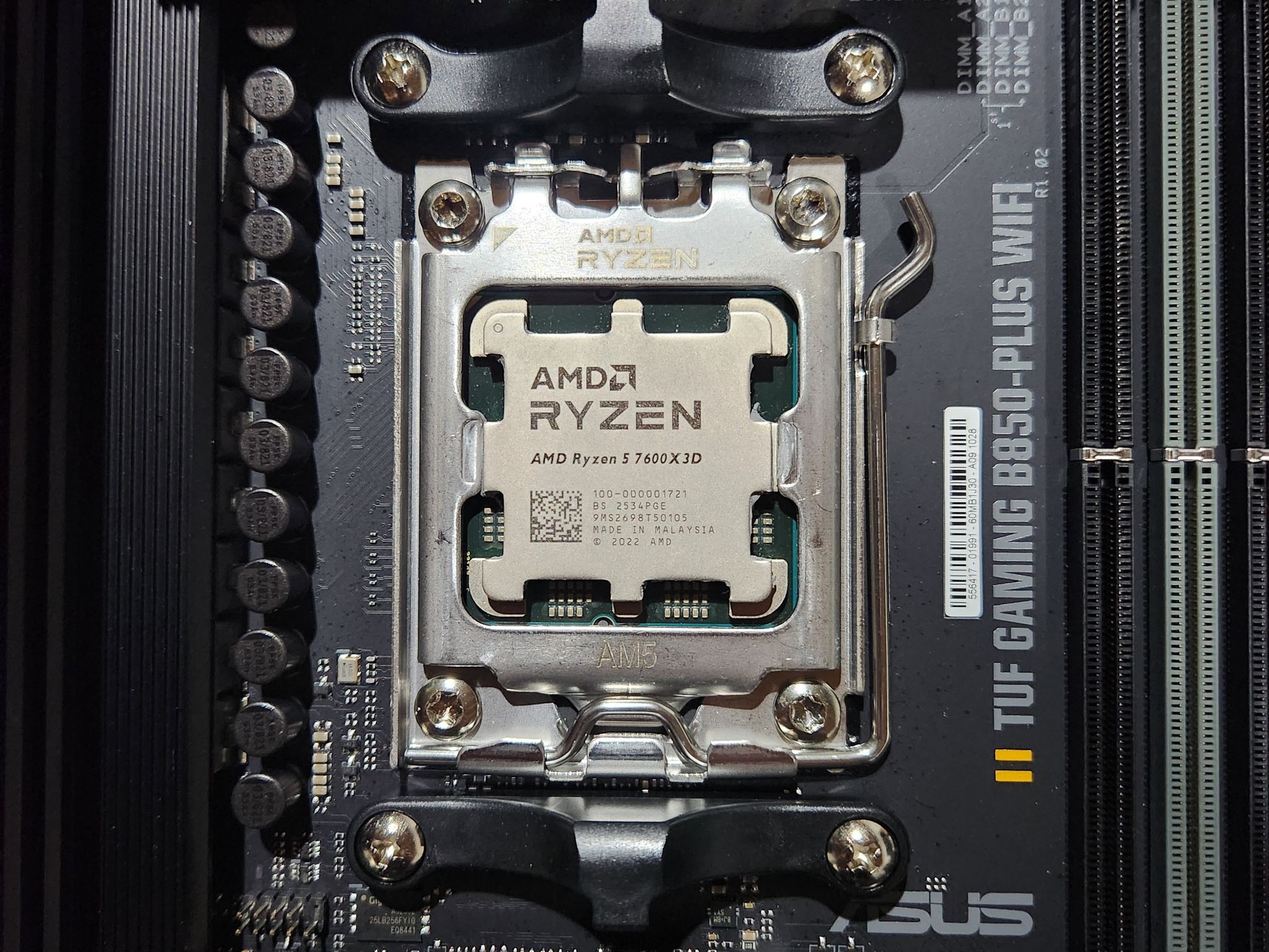 🚀 AMD AM5 Gaming Bundle: Ryzen 5 7600X3D + ASUS TUF Gaming B850-Plus WiFi + 32GB DDR5-6000 CL30