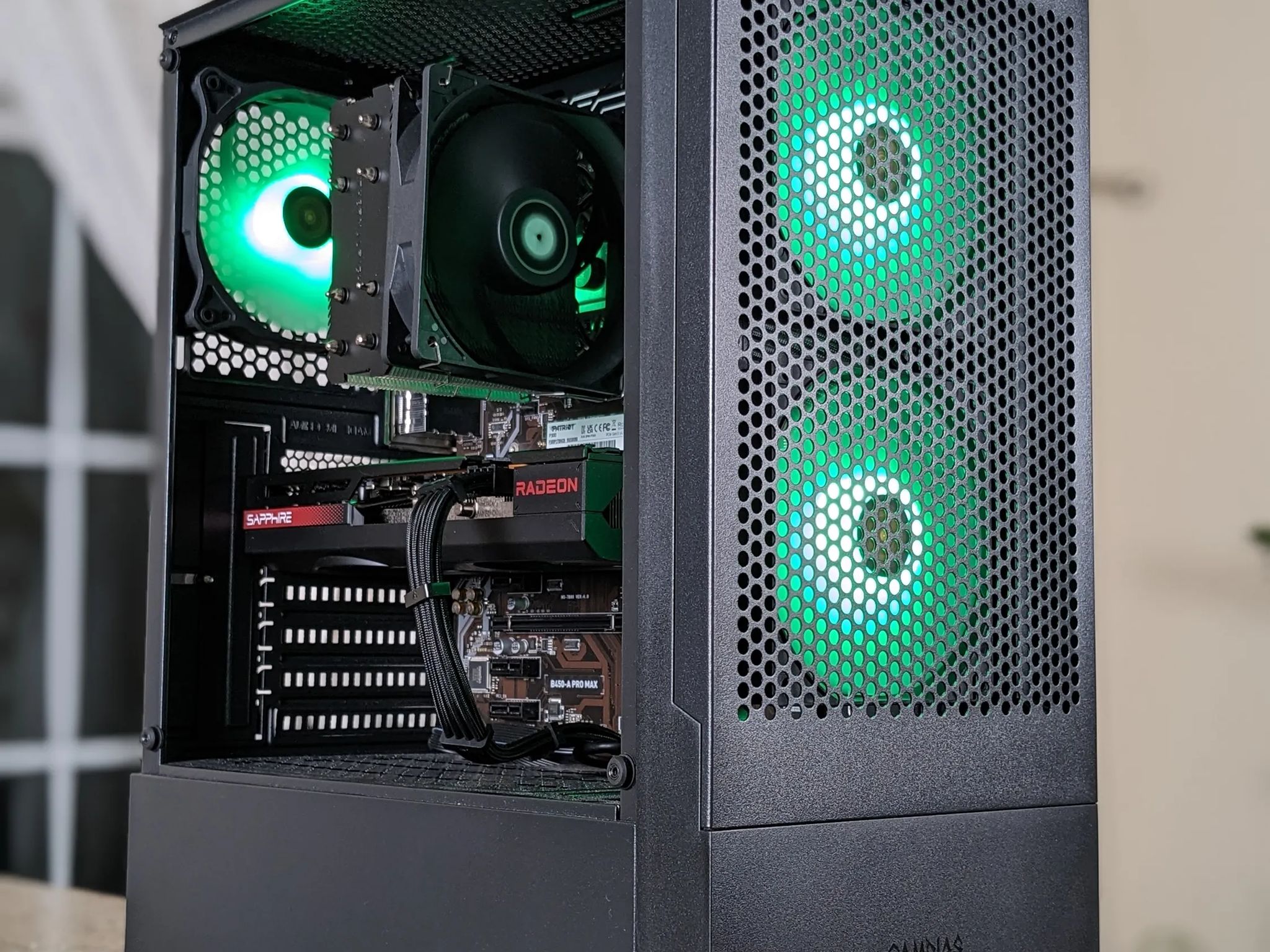 Mid Range Ryzen Gaming PC - Ryzen 5 3600 - RX 7600