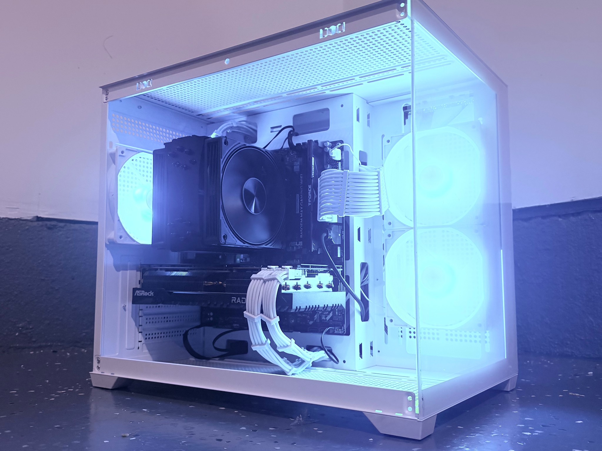 🌈"Glacial Shadow"⚪️ | 1440p Gaming | RX 7700 16GB | Ryzen 7 8700F | 16GB DDR5 | 1TB SSD | Free Ship