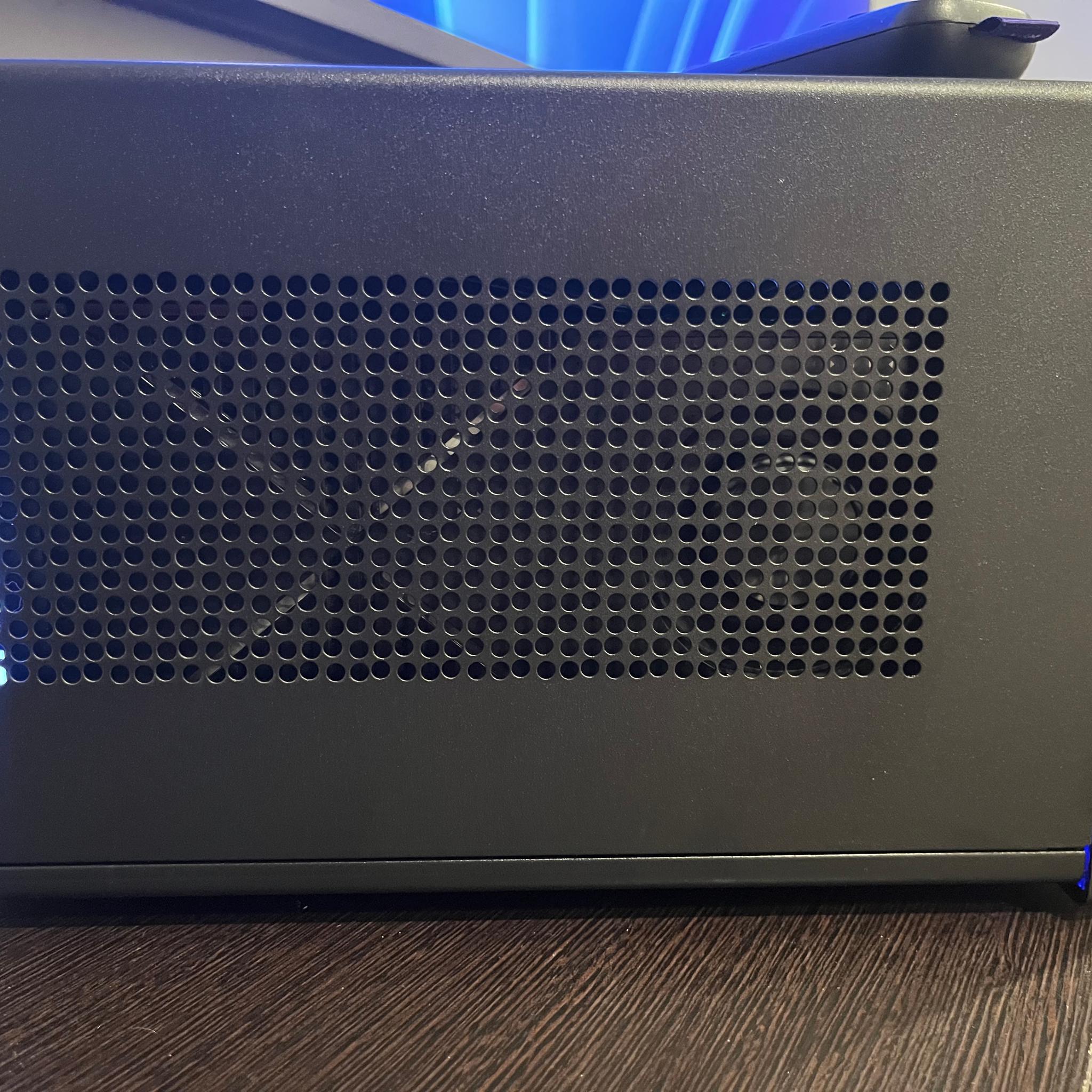 FUN MINI PC! - RTX 2080TI 11G - Ryzen 5 5500 - 16GB DDR4 3600MT/s