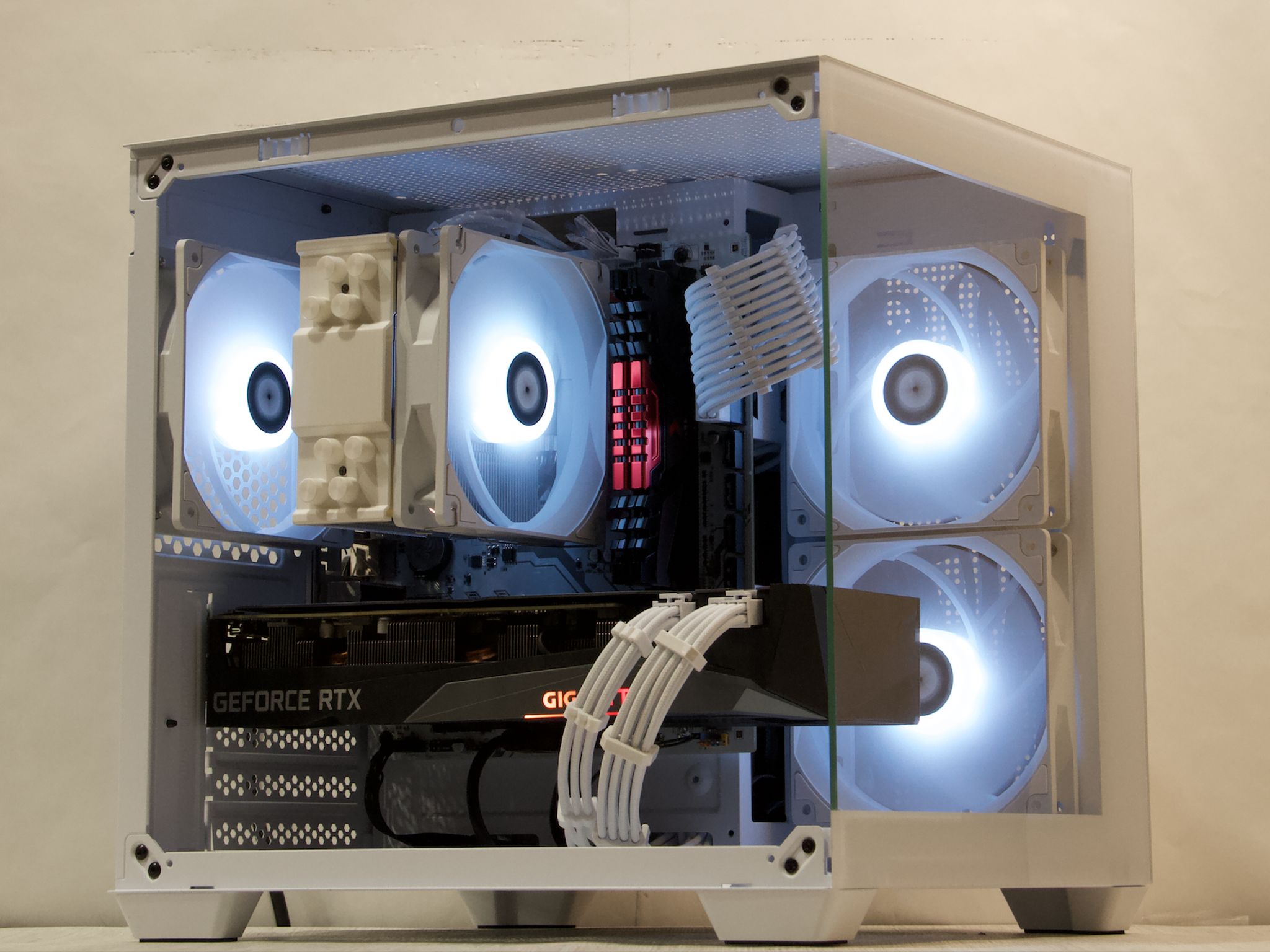RTX 3070, Ryzen 5 5600, 16GB DDR4, 1TB NVMe SSD, WiFi, Windows 11 Pro - Gaming PC
