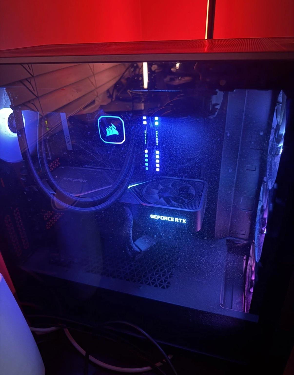 Corsair Vengeance i7300, 3080 GPU, i9 12900k, 32GB DDR5 RAM Windows 11 Gaming PC