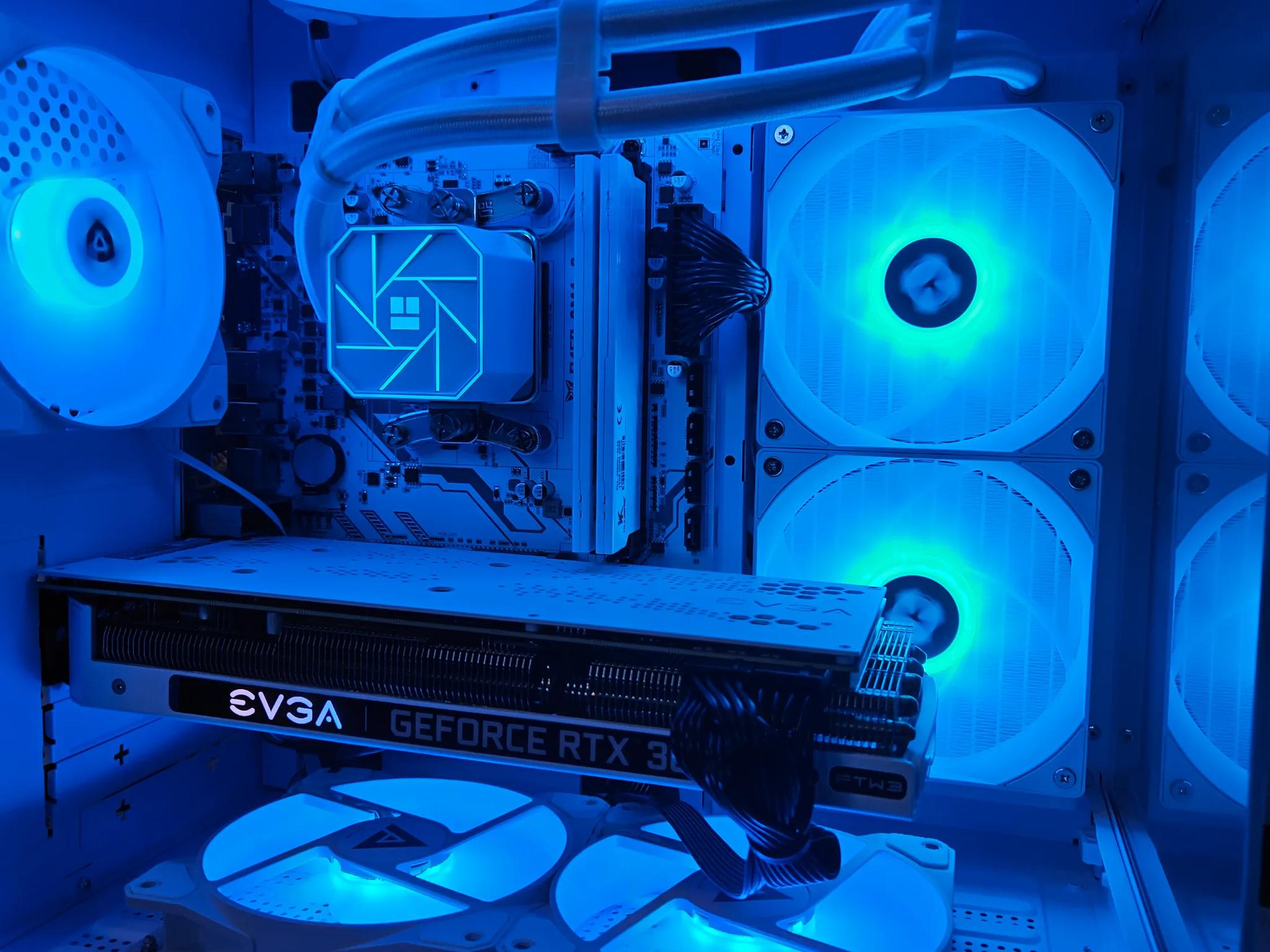 Liquid cooled Arctic Rig Ryzen 5 / 32GB DDR4 / 1TB SSD / RTX 3060 ti