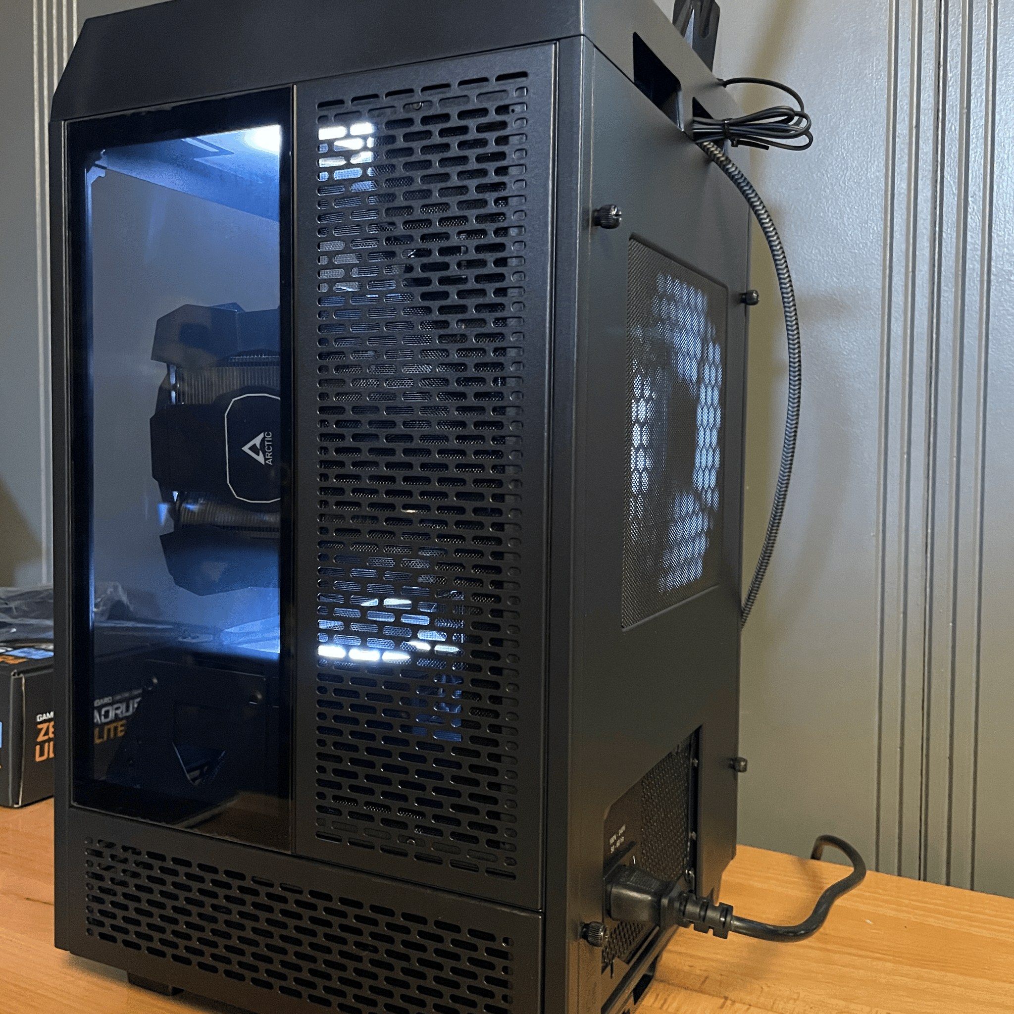 "ITXbox" 3080 Gaming PC w/ Intel 12400F, 32GB RAM, 2TB SSD, Windows 10 Pro