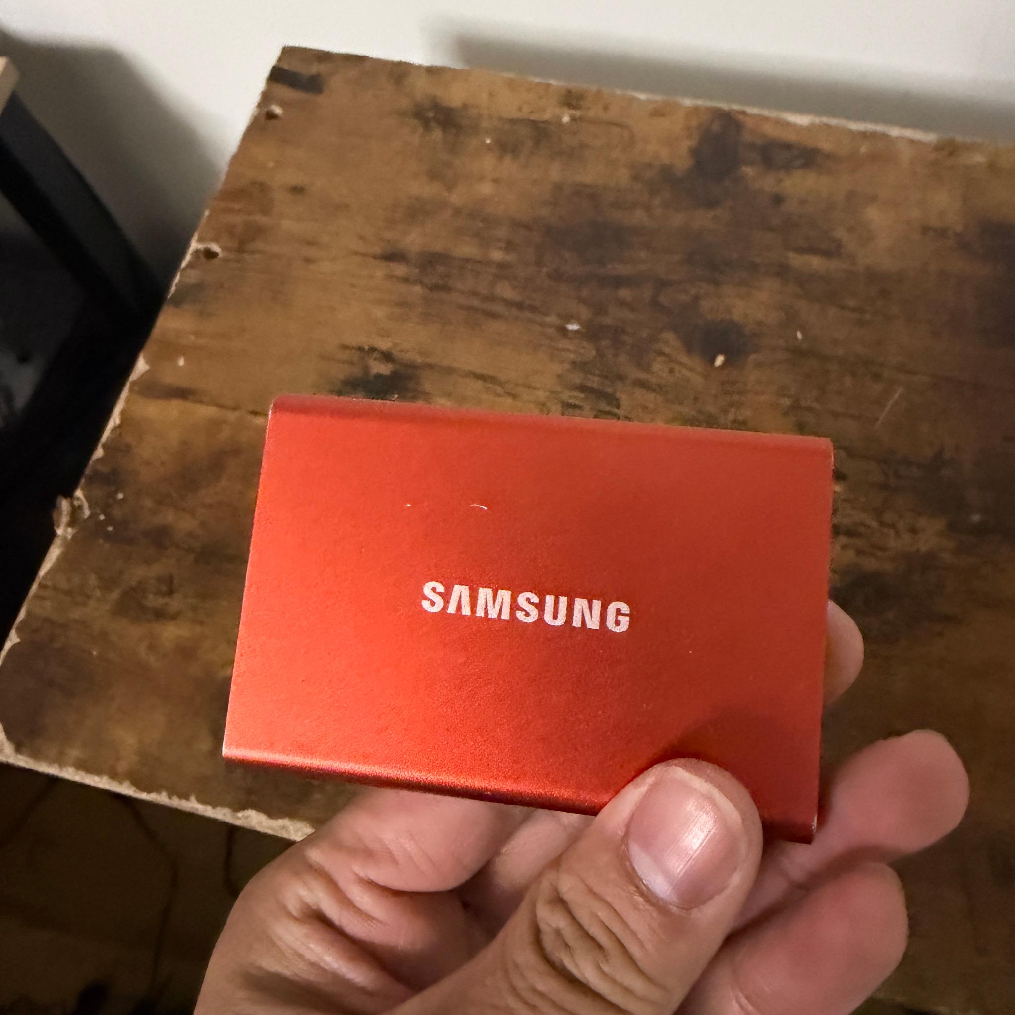 Samsung T7 2tb External SSD