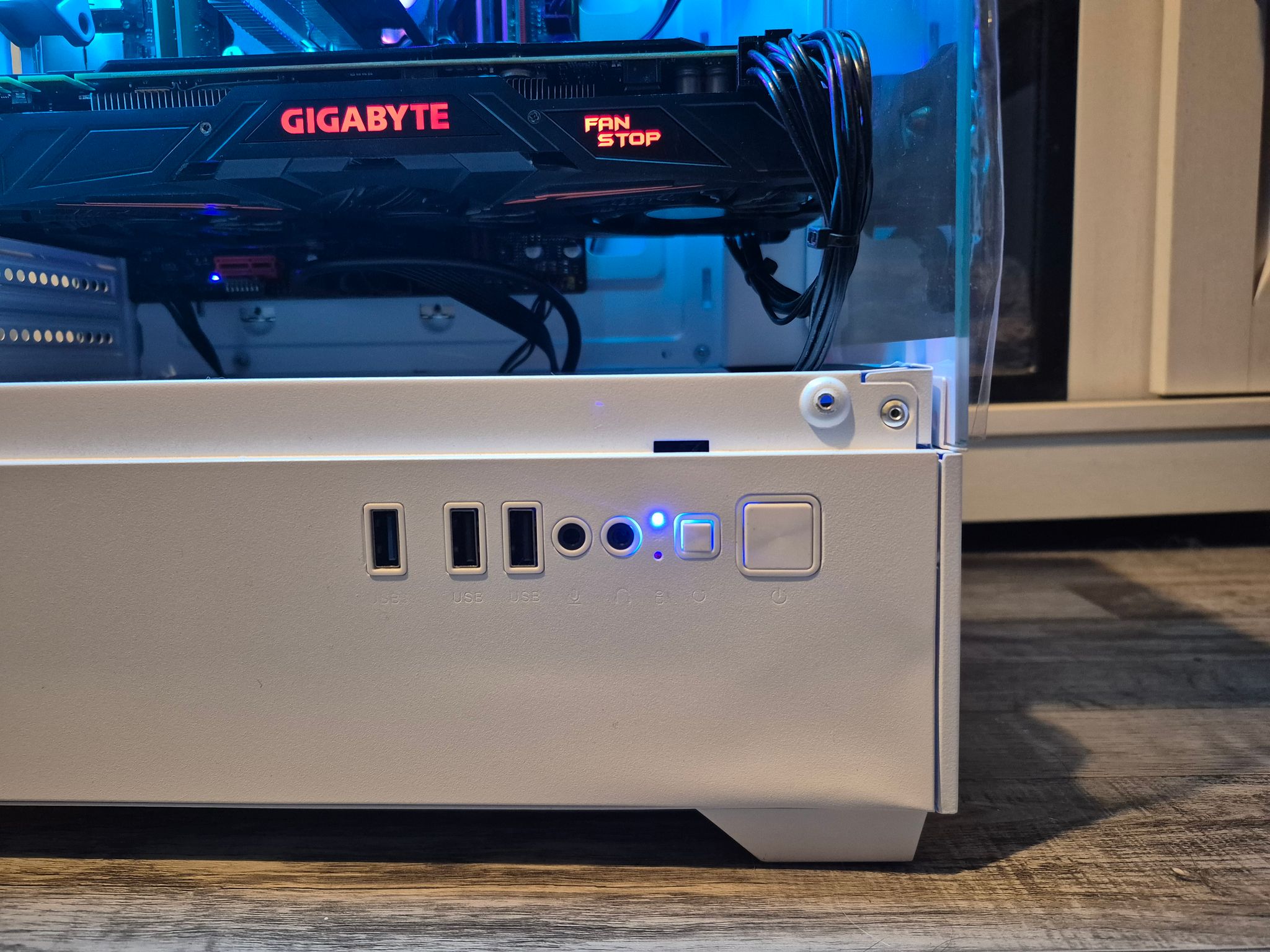 Gaming/Editing/Streaming | 14 Core Xeon, 16GB DDR4, GTX 1080, Win11