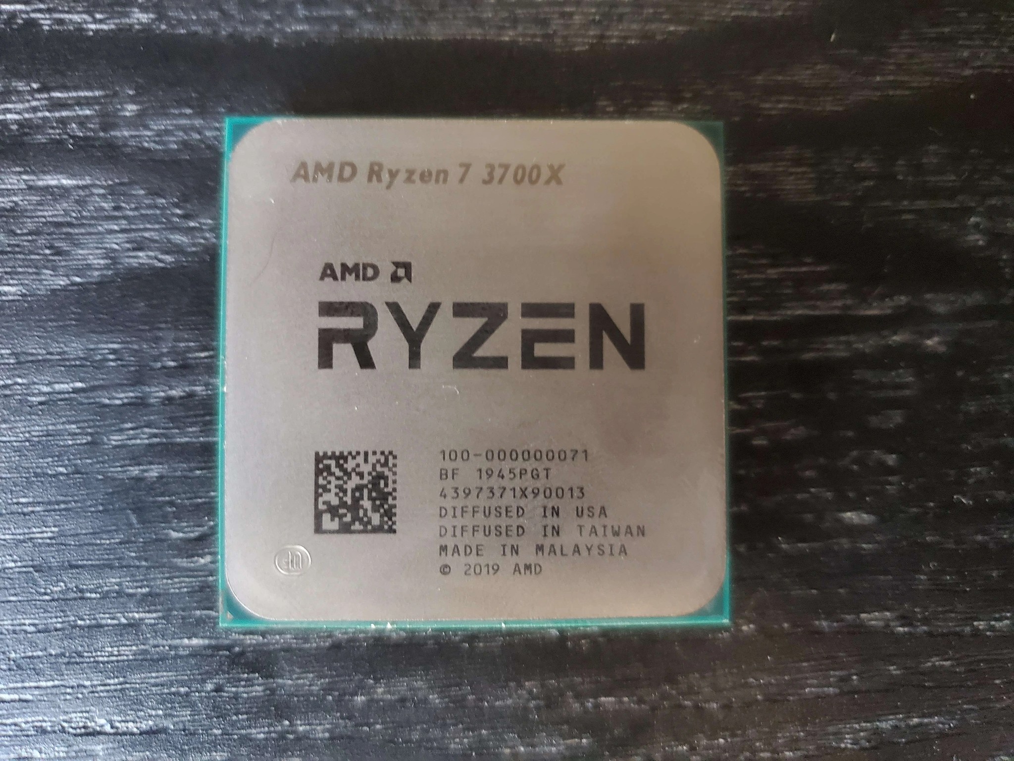 AMD Ryzen 7 3700X CPU