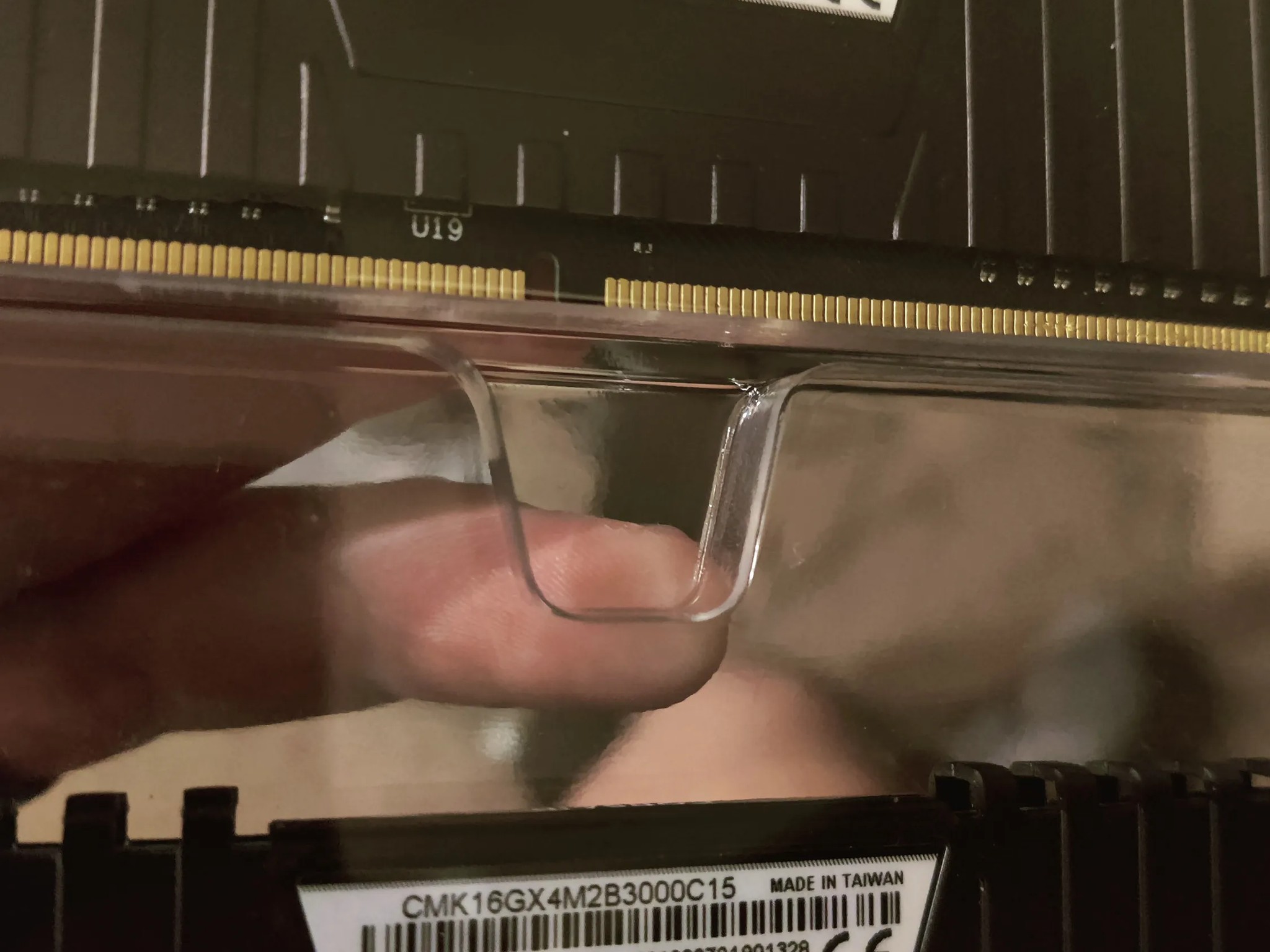 Lightly used, never overclocked VENGEANCE LPX DDR4 15-17-17-35 3000Mhz Memory, 16GB(2x8) kit!