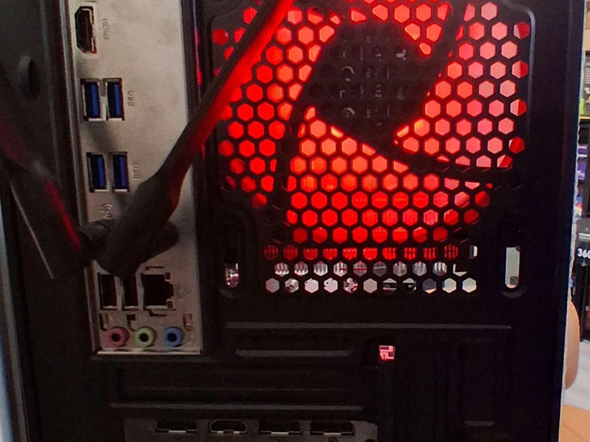 Custom Gaming PC - Ryzen 5 5500 16GB DDR4 / 2.5TB Storage / SAPPHIRE RX 5700 XT / WINDOWS 11 / WIFI