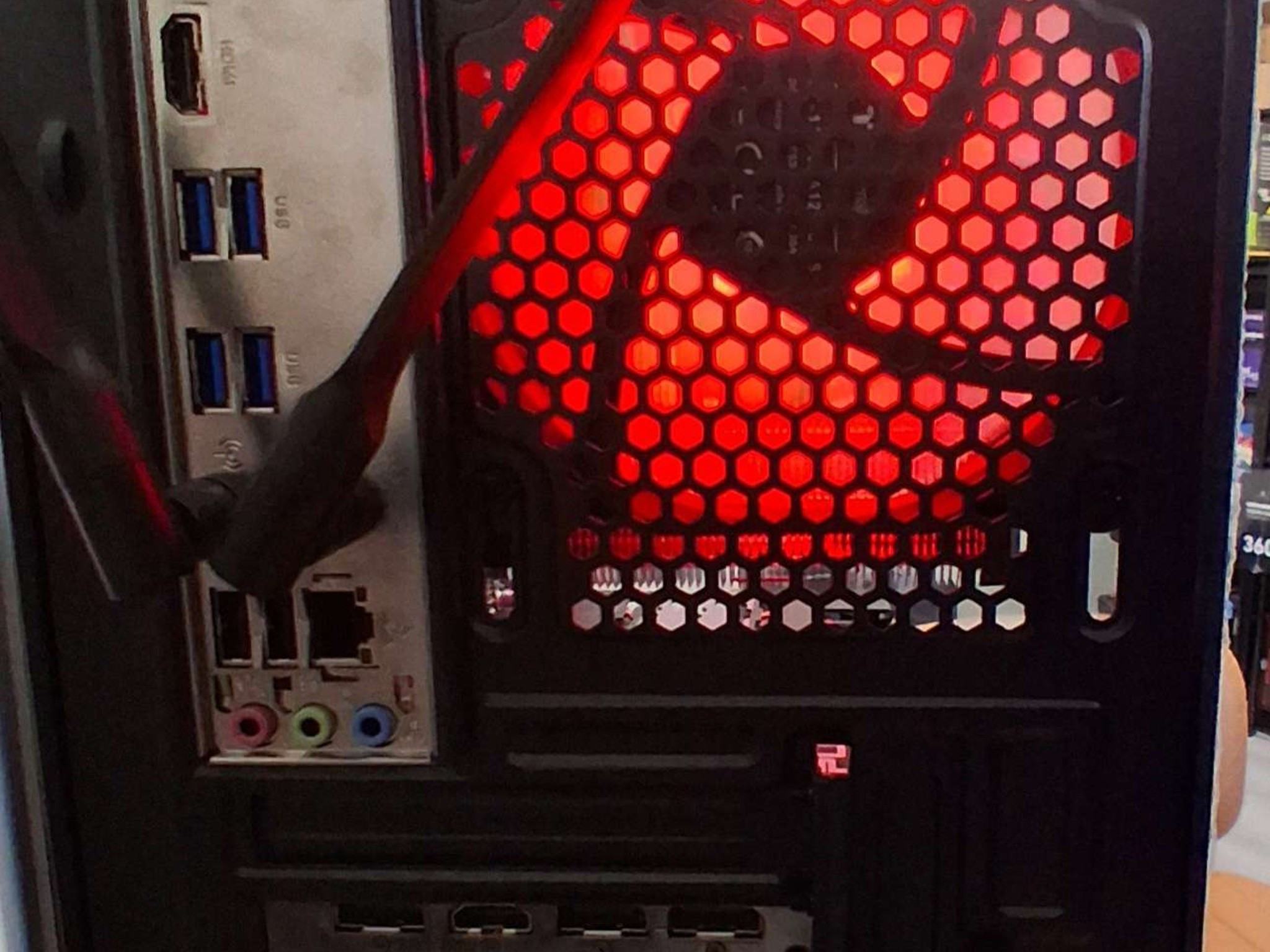 Custom Gaming PC - Ryzen 5 5500 16GB DDR4 / 2.5TB Storage / SAPPHIRE RX 5700 XT / WINDOWS 11 / WIFI