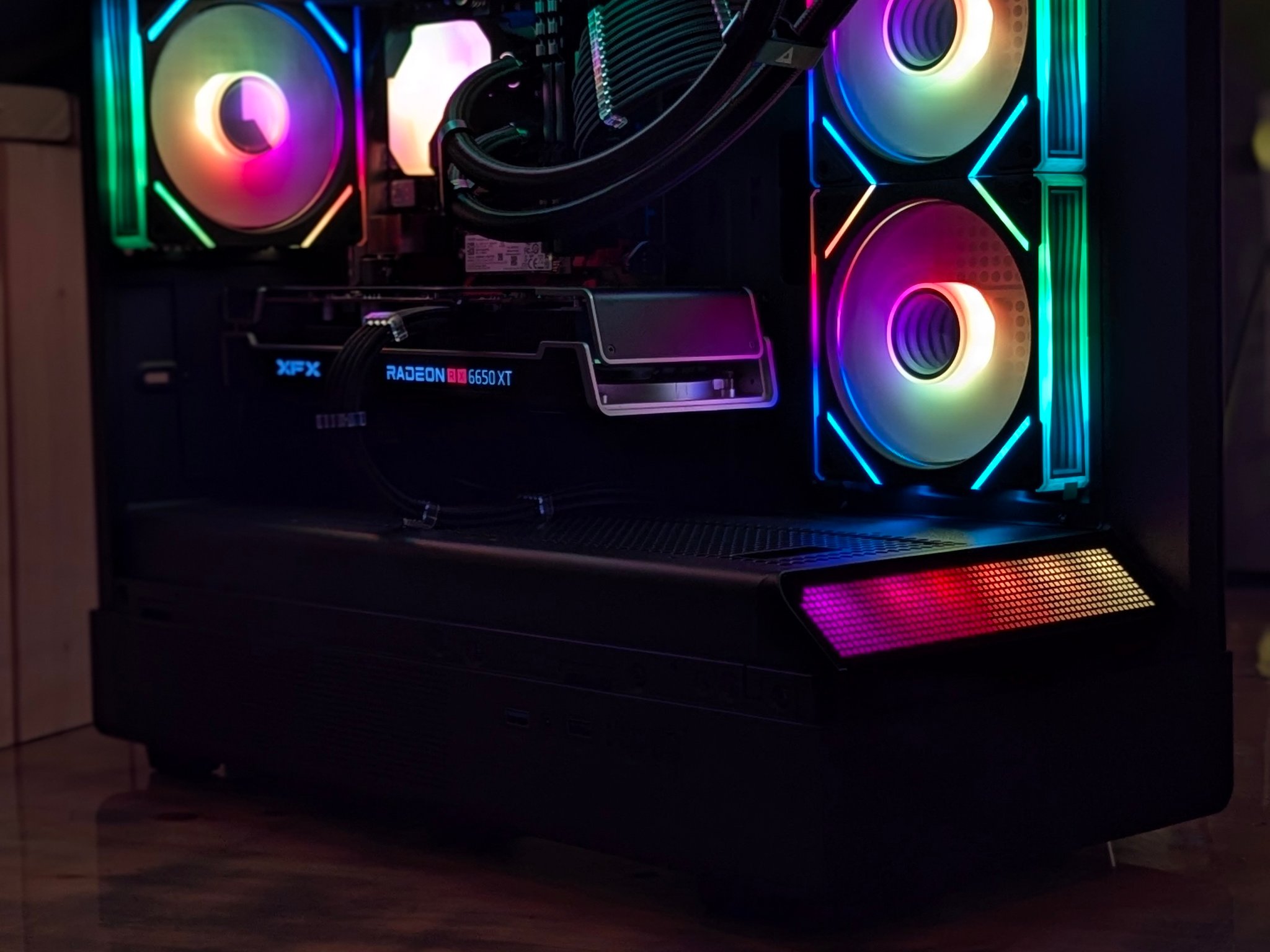 All-Black Full-RGB Gaming PC – 1080p/1440p Ready