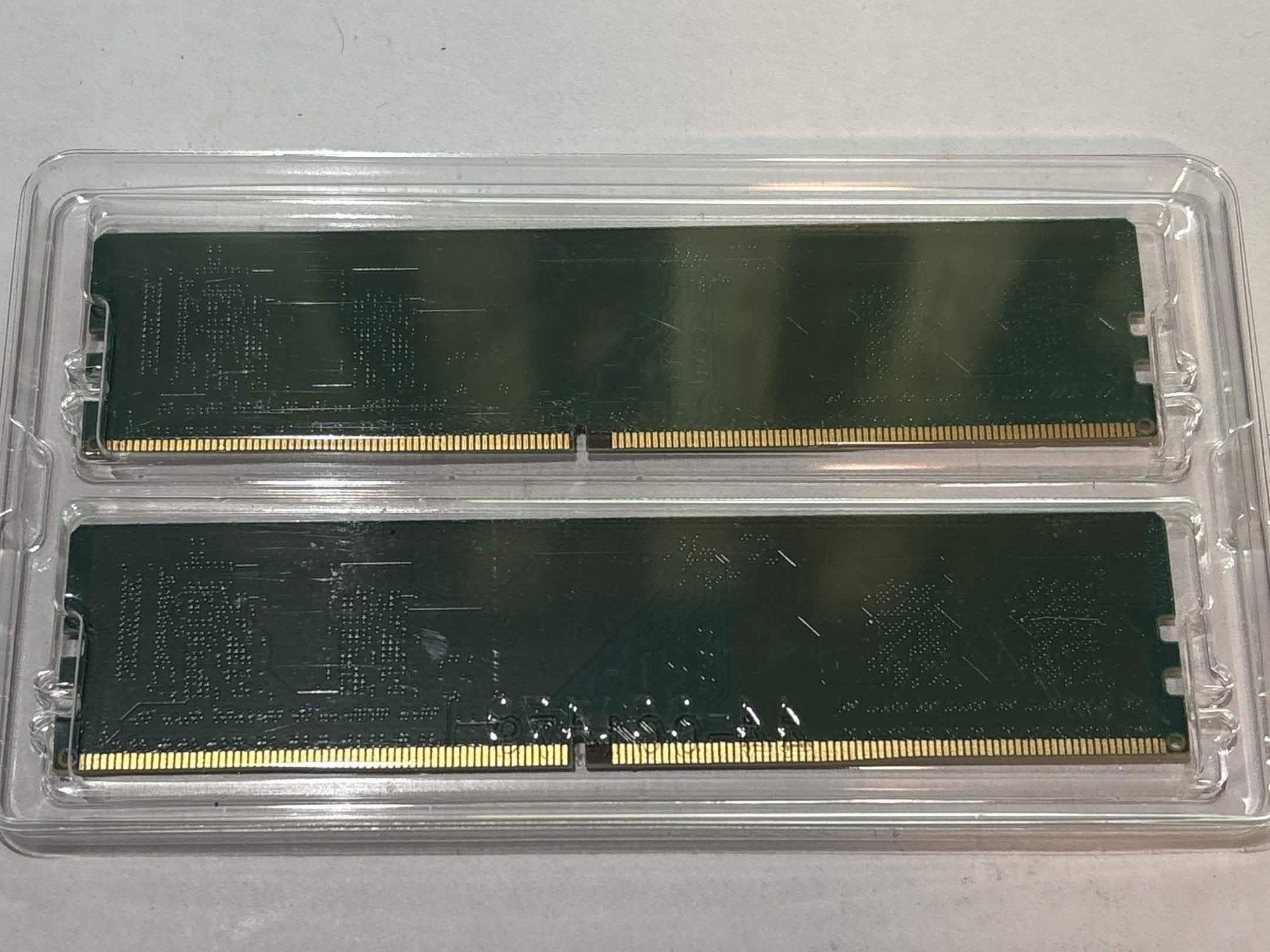 Crucial 16GB (2x8GB) DDR4-3200 Desktop RAM Kit CT8G4DFRA32A PC4-25600
