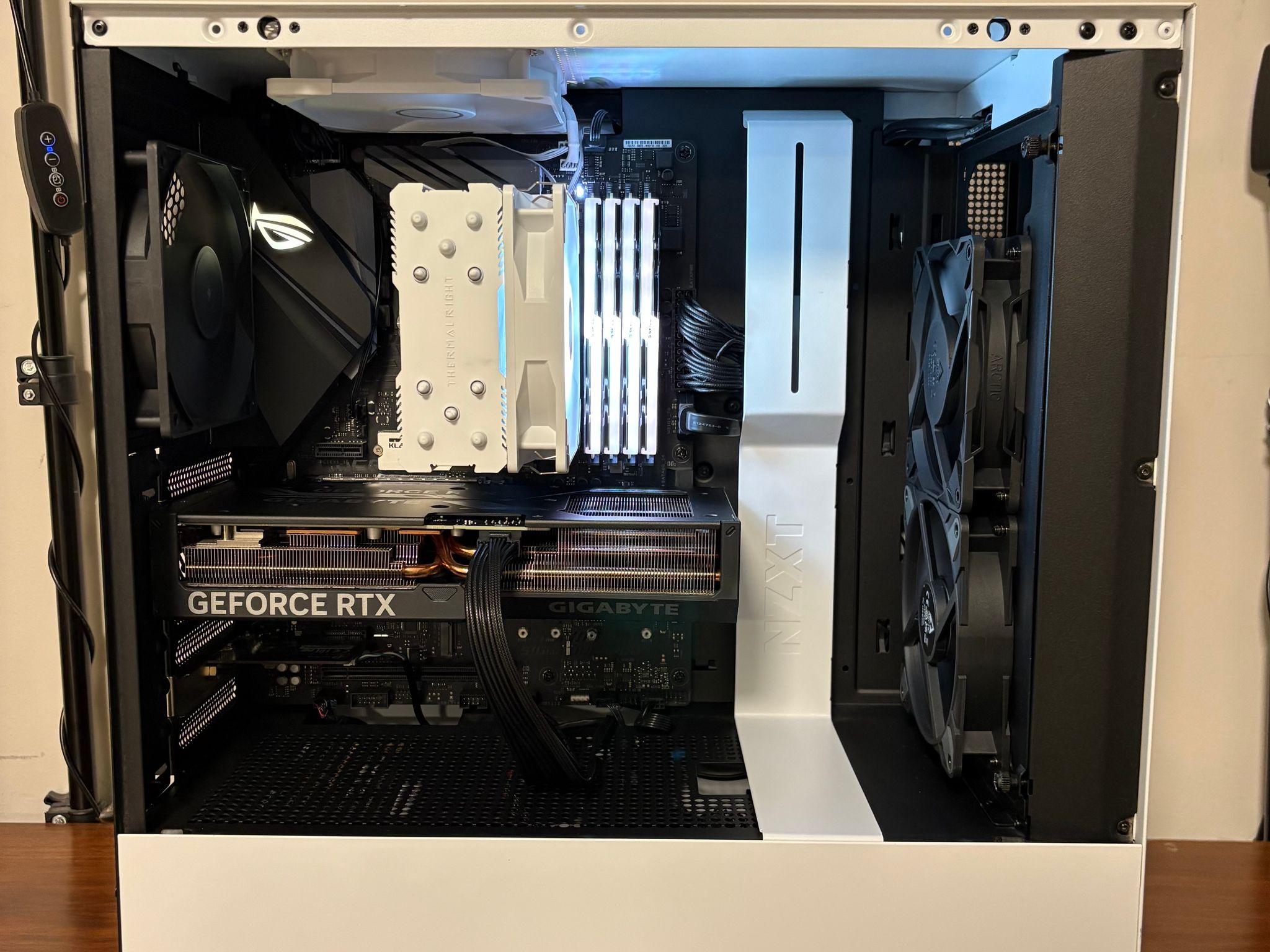 RTX 4070TI | Ryzen 5 5600X | 32GB DDR4 | 1TB NVMe | 850W Gold ATX 3.1 | NZXT H510 White