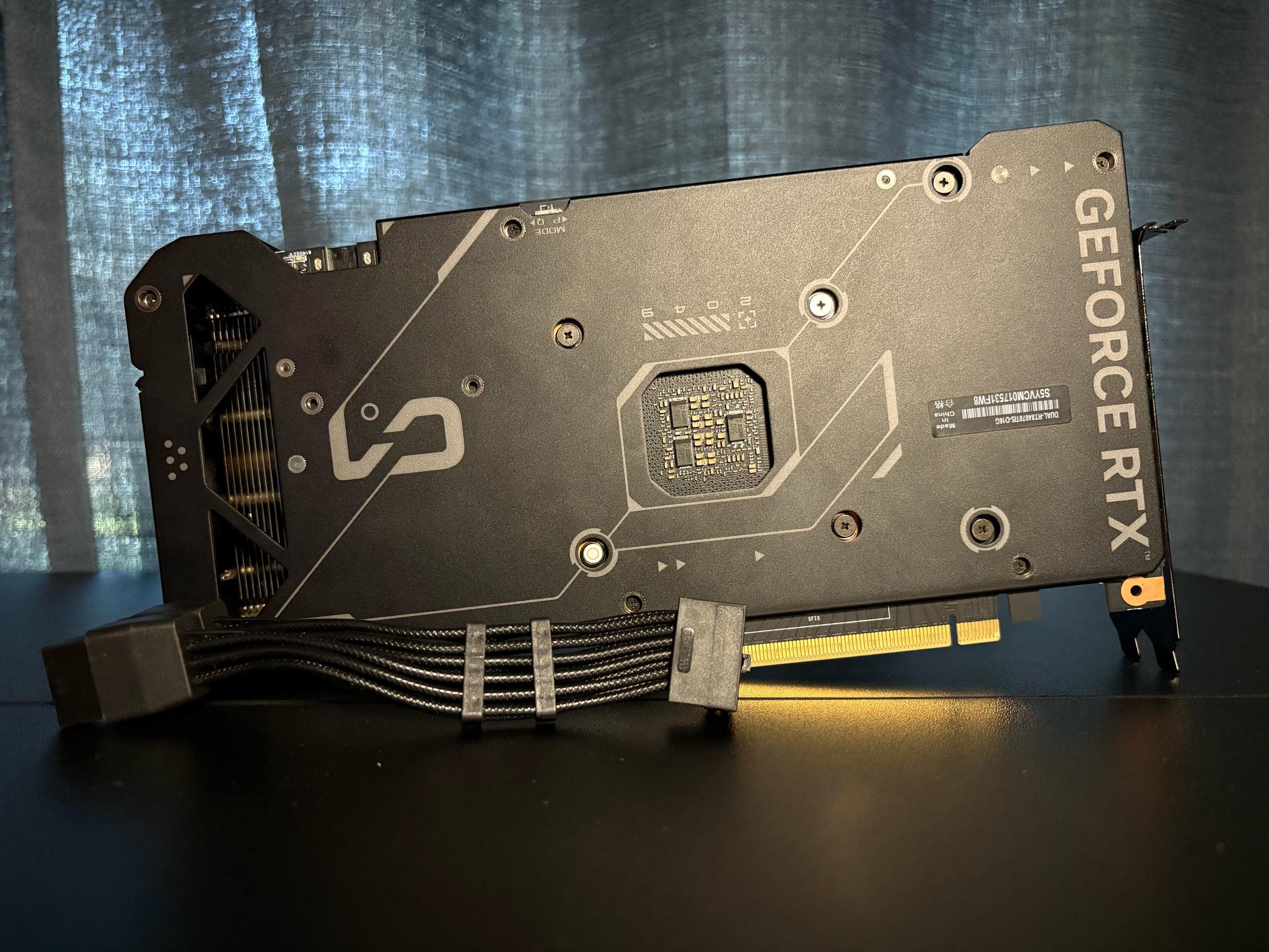 ASUS DUAL OC GeForce RTX 4070 Ti SUPER - Image 2