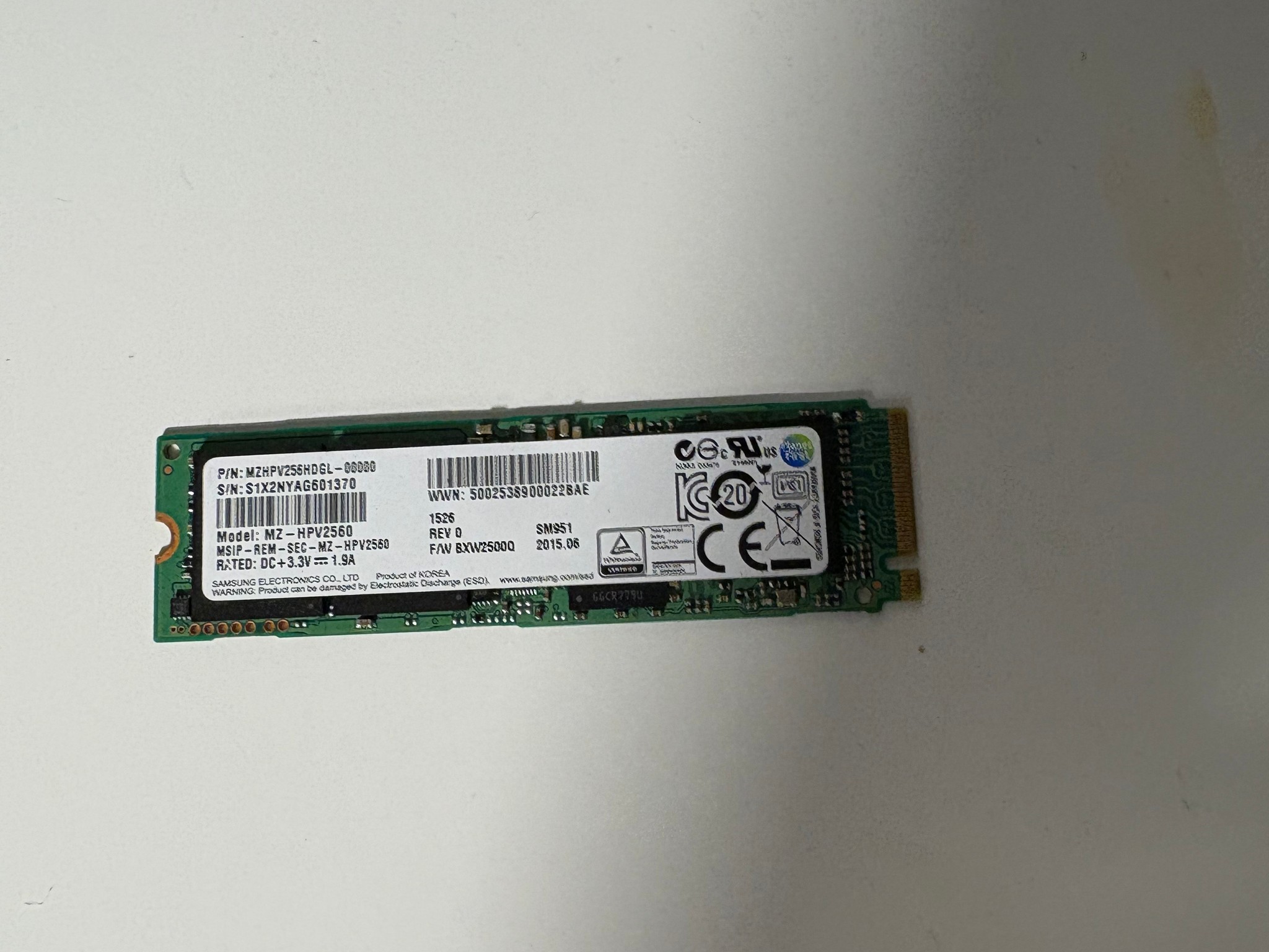 Samsung 256GB SSD - Gen 3.0x4