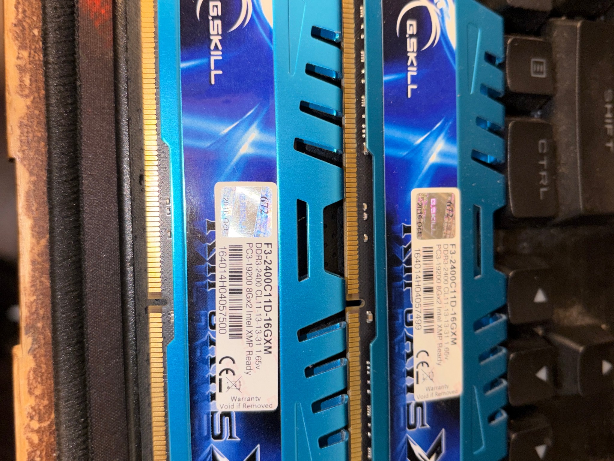 G.SKILL F3-2400C11D-16GXM DDR3-2400