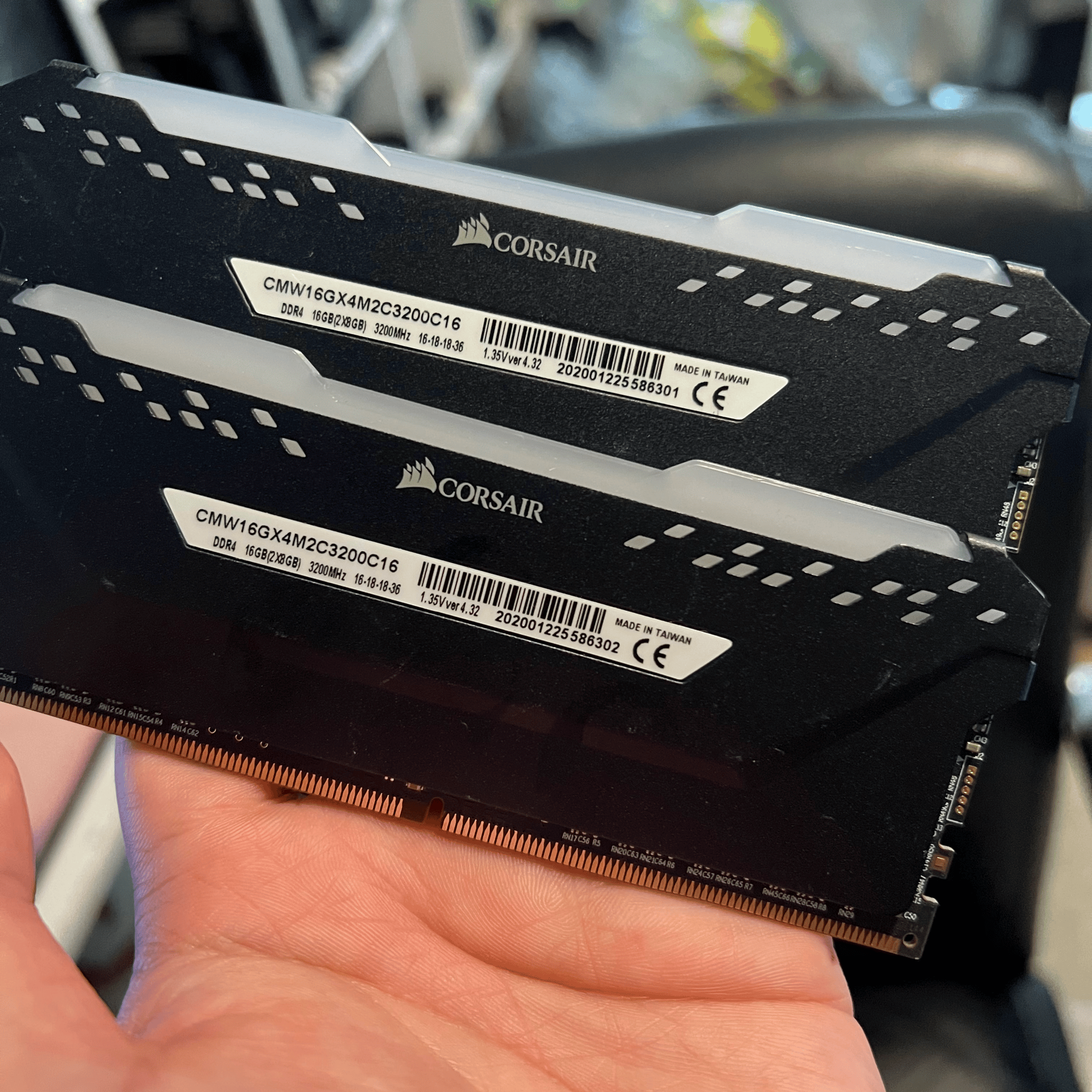 Corsair Vengeance RGB Pro 16GB (2x8gb) 3200MHz CL16 